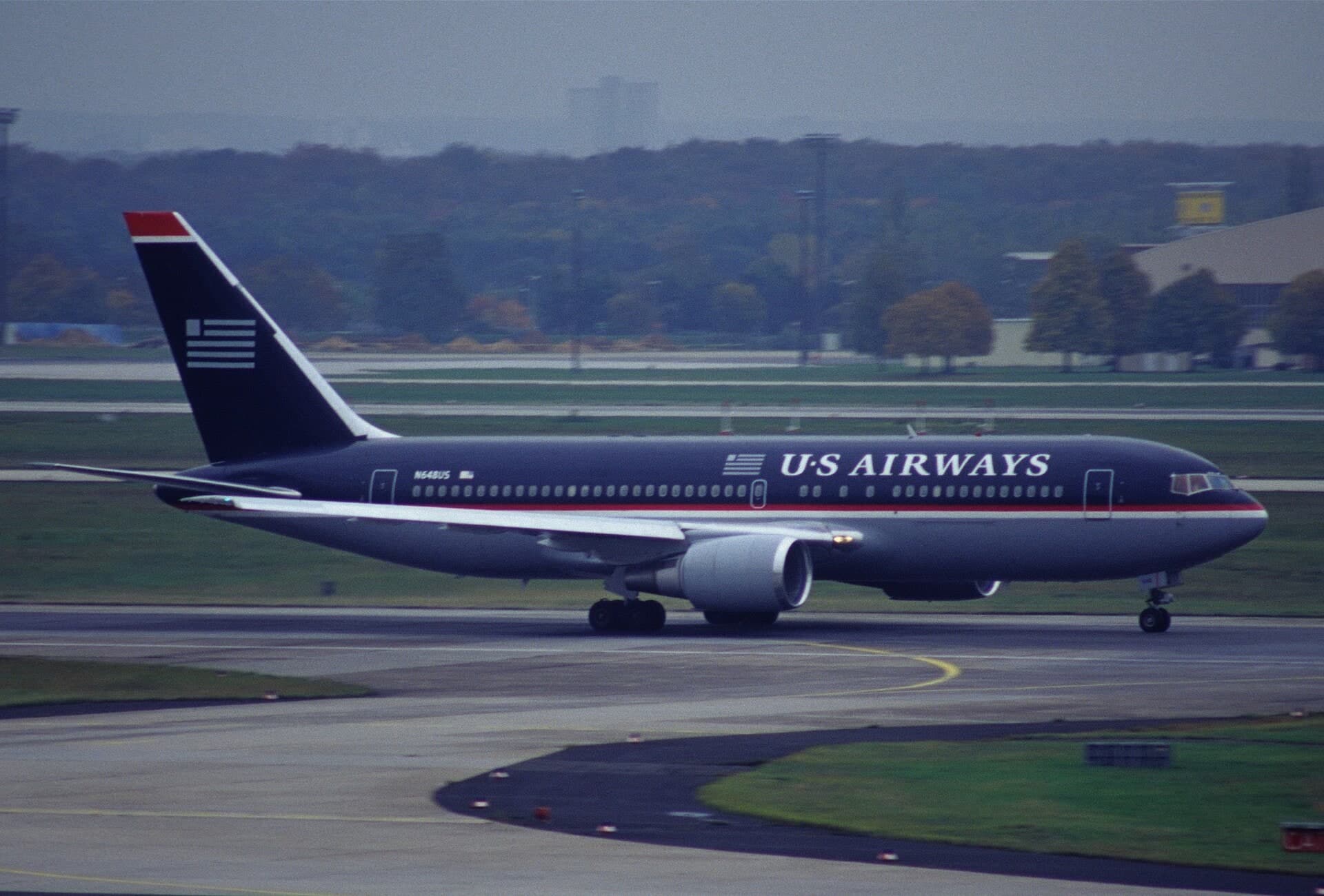 N648US — Twin-engine aircraft