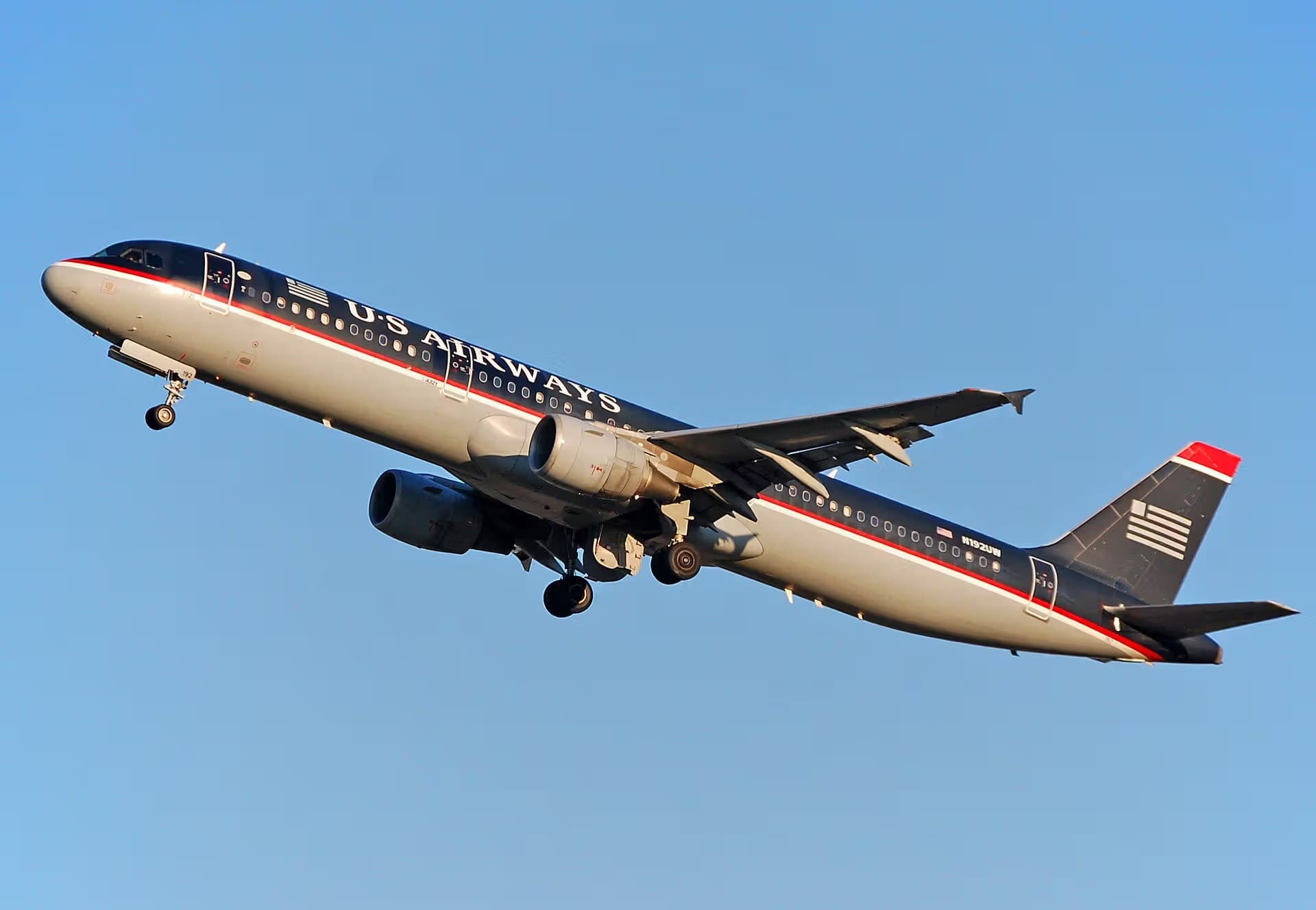 N192UW — Airbus