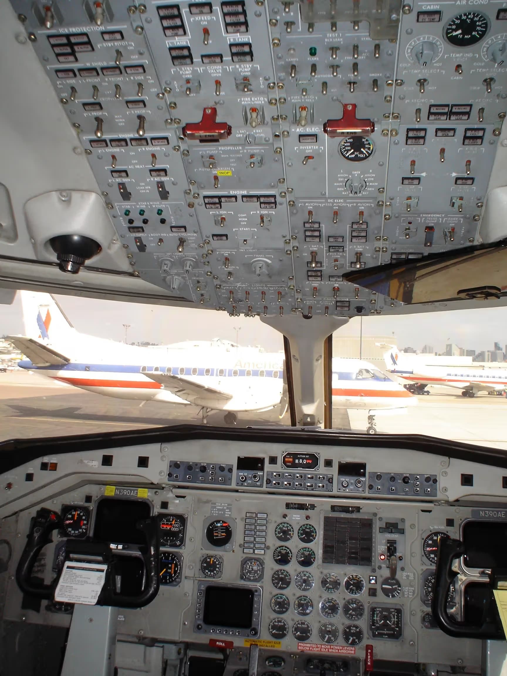 N390AE — Aircraft