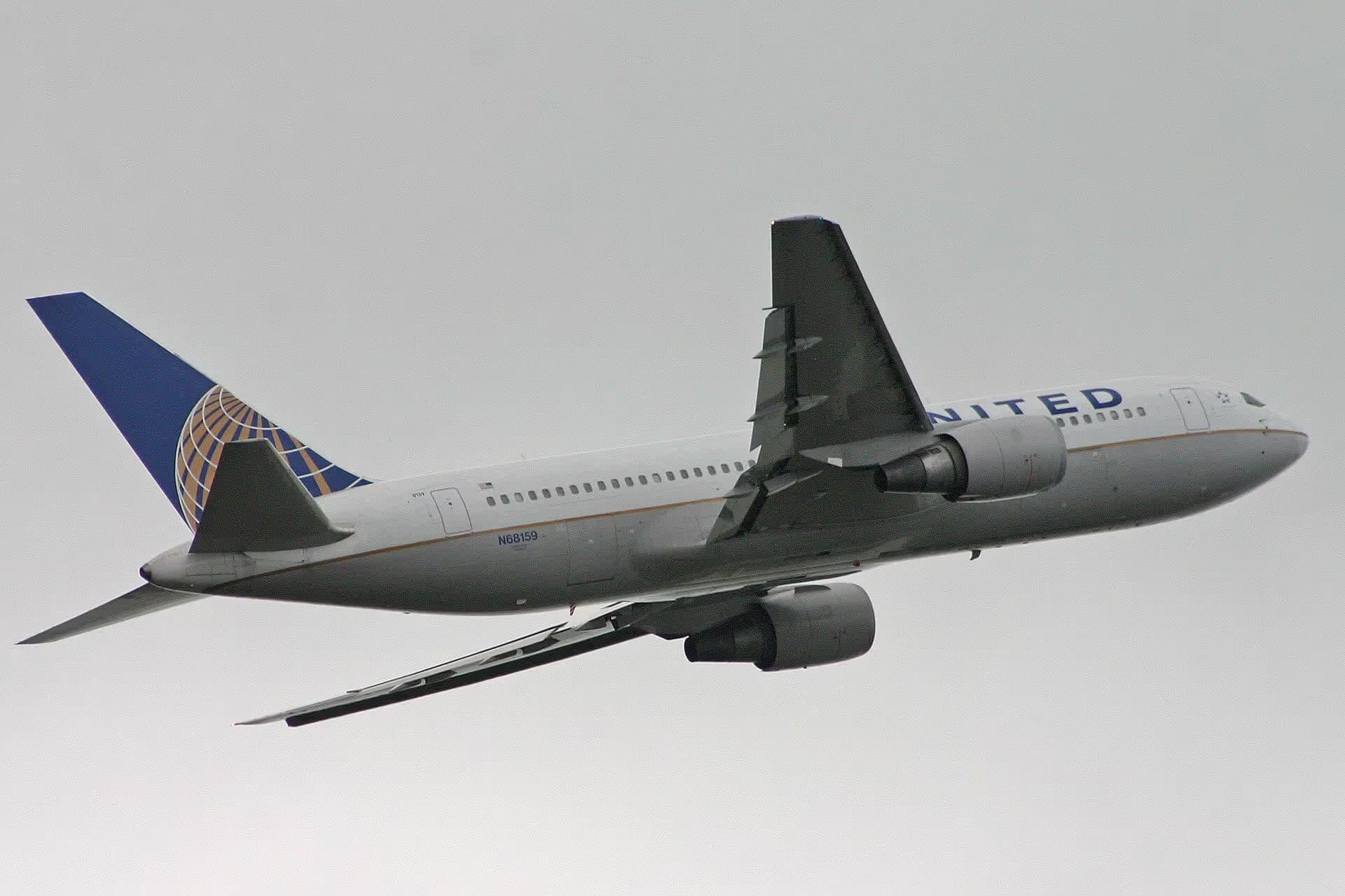 N68159 — Twin-engine aircraft
