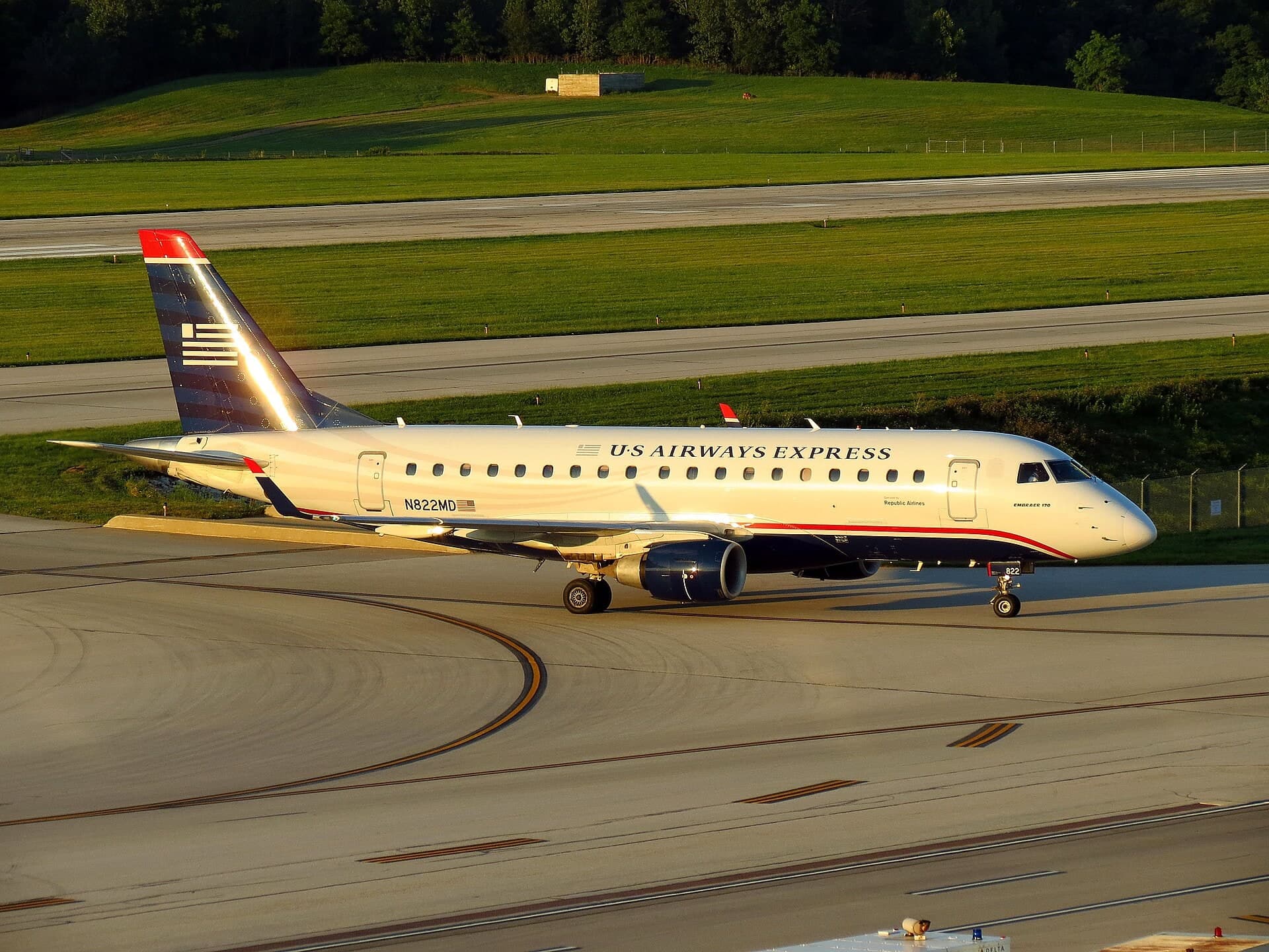 N822MD — Embraer