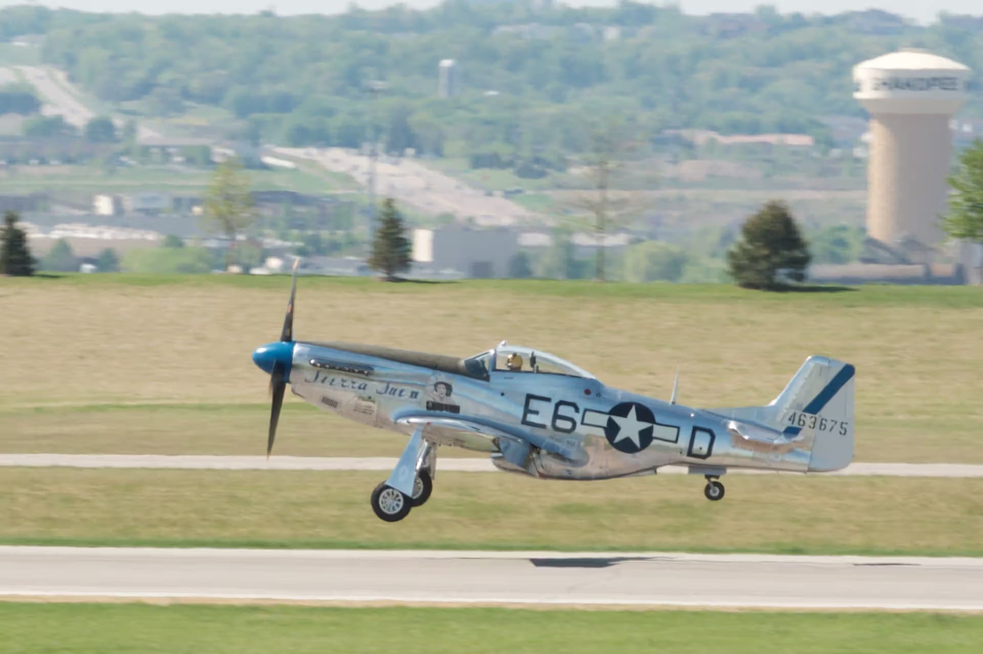 N1751D — Aircraft