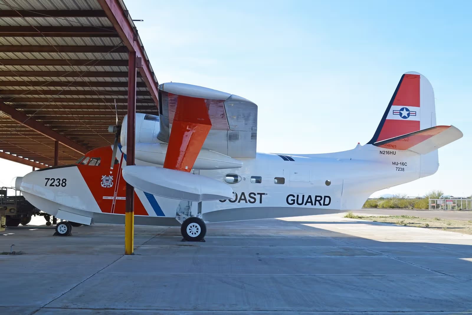 N216HU — Aircraft