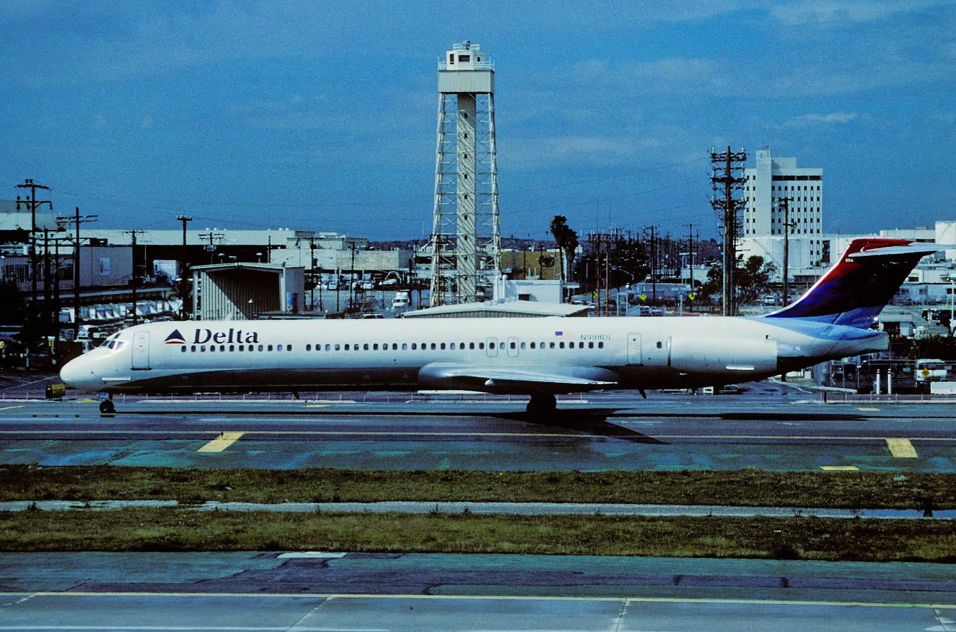 N998DL — Douglas