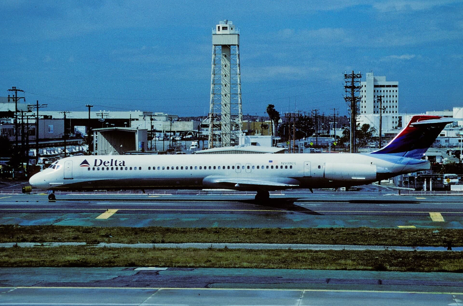 N998DL — Douglas