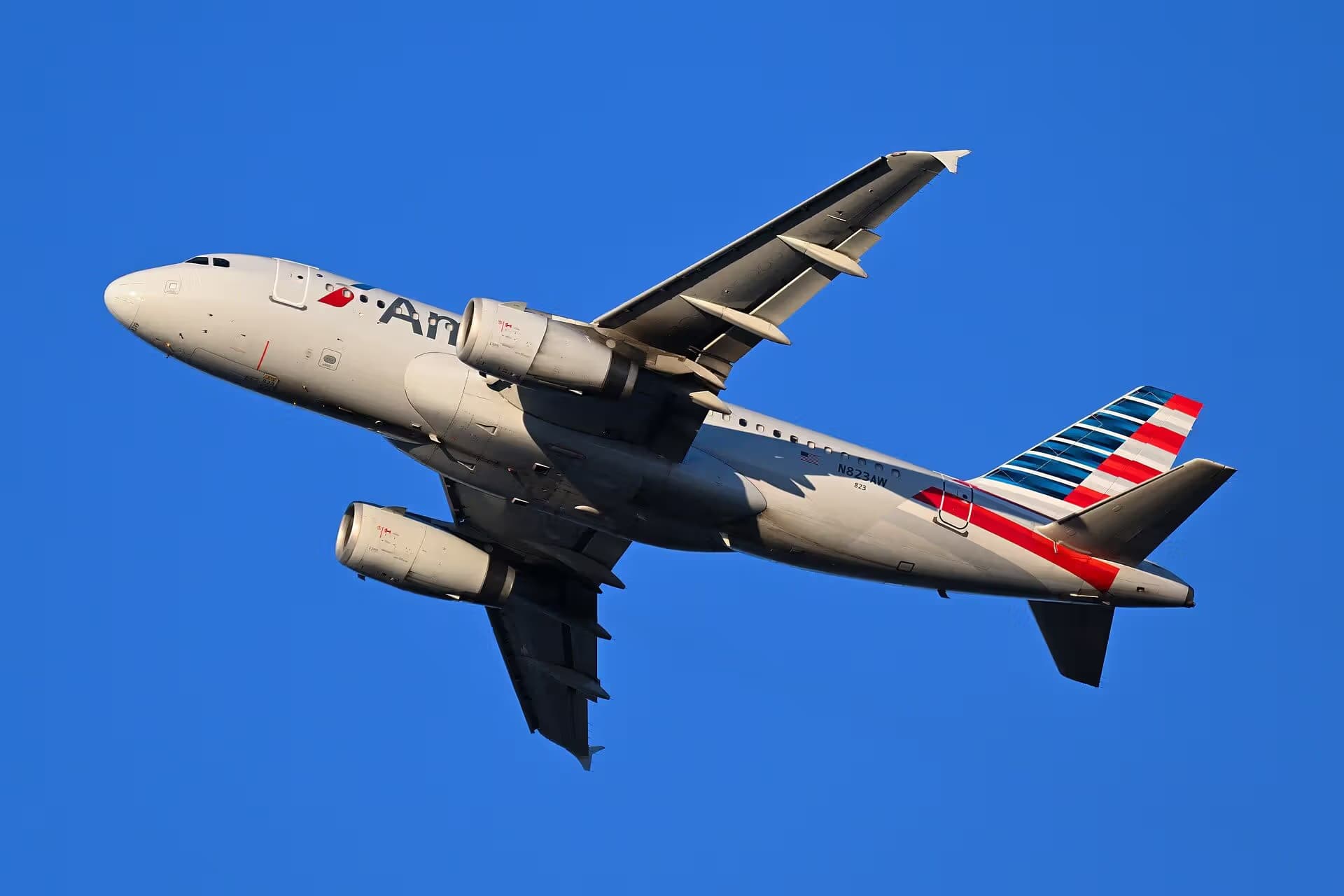 N823AW — Airbus
