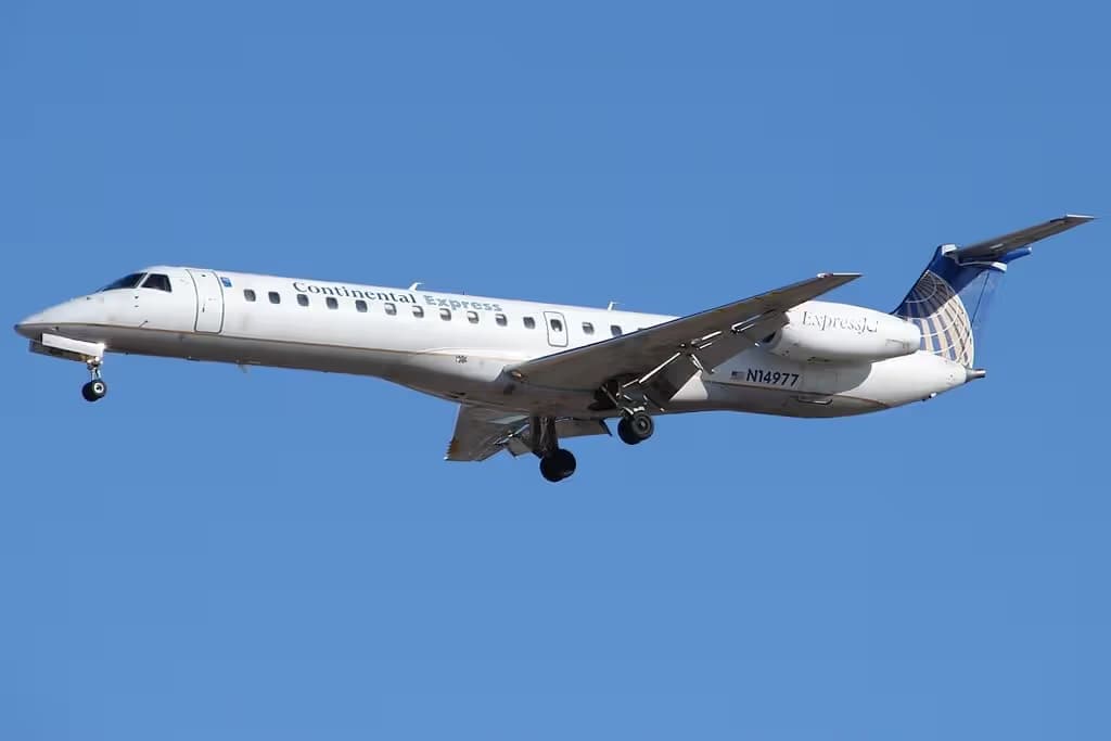 N14977 — Embraer
