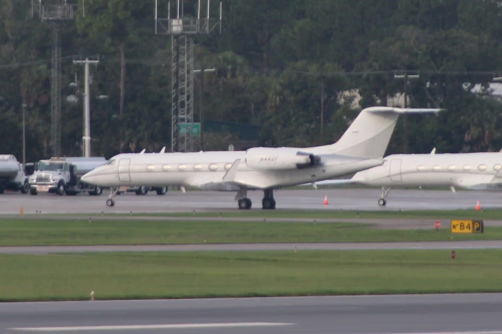 N44ZF — Business jet