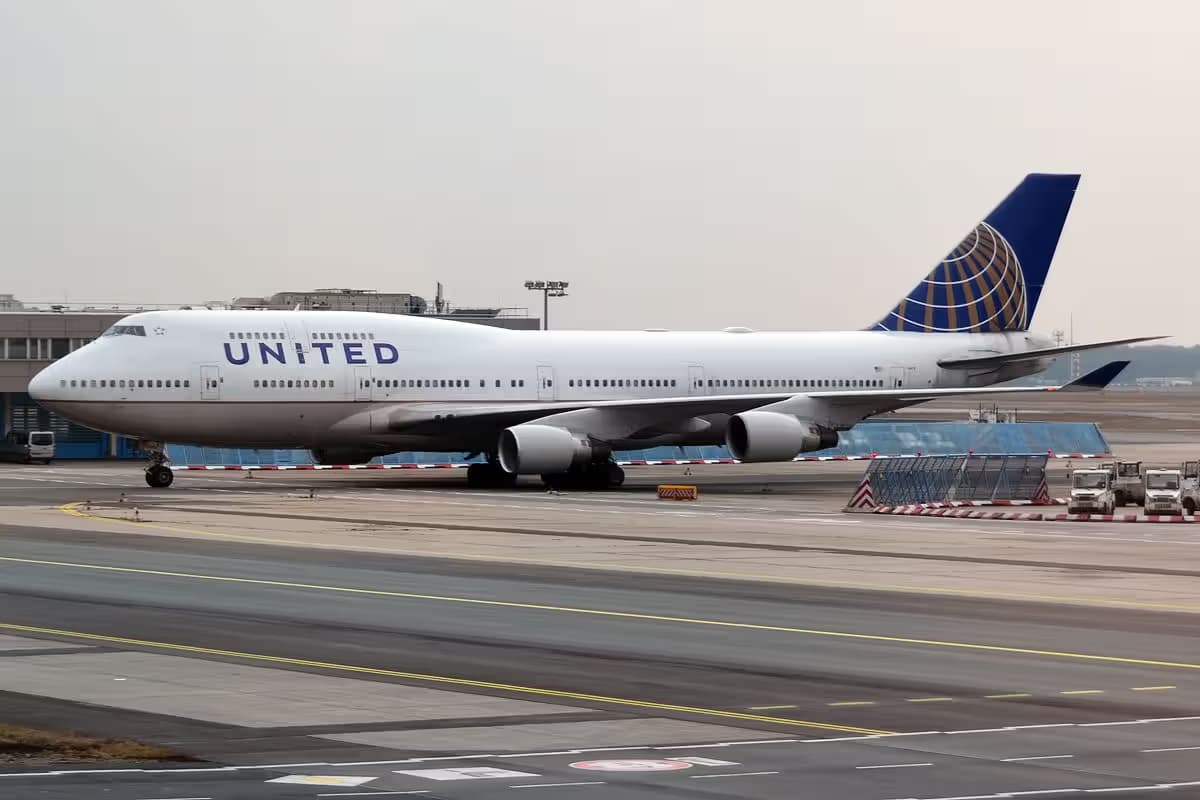 N178UA — Boeing