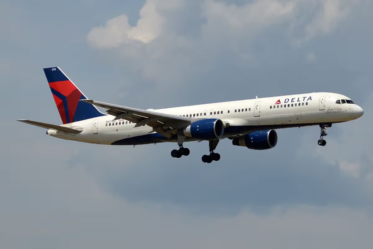 N6716C — Boeing
