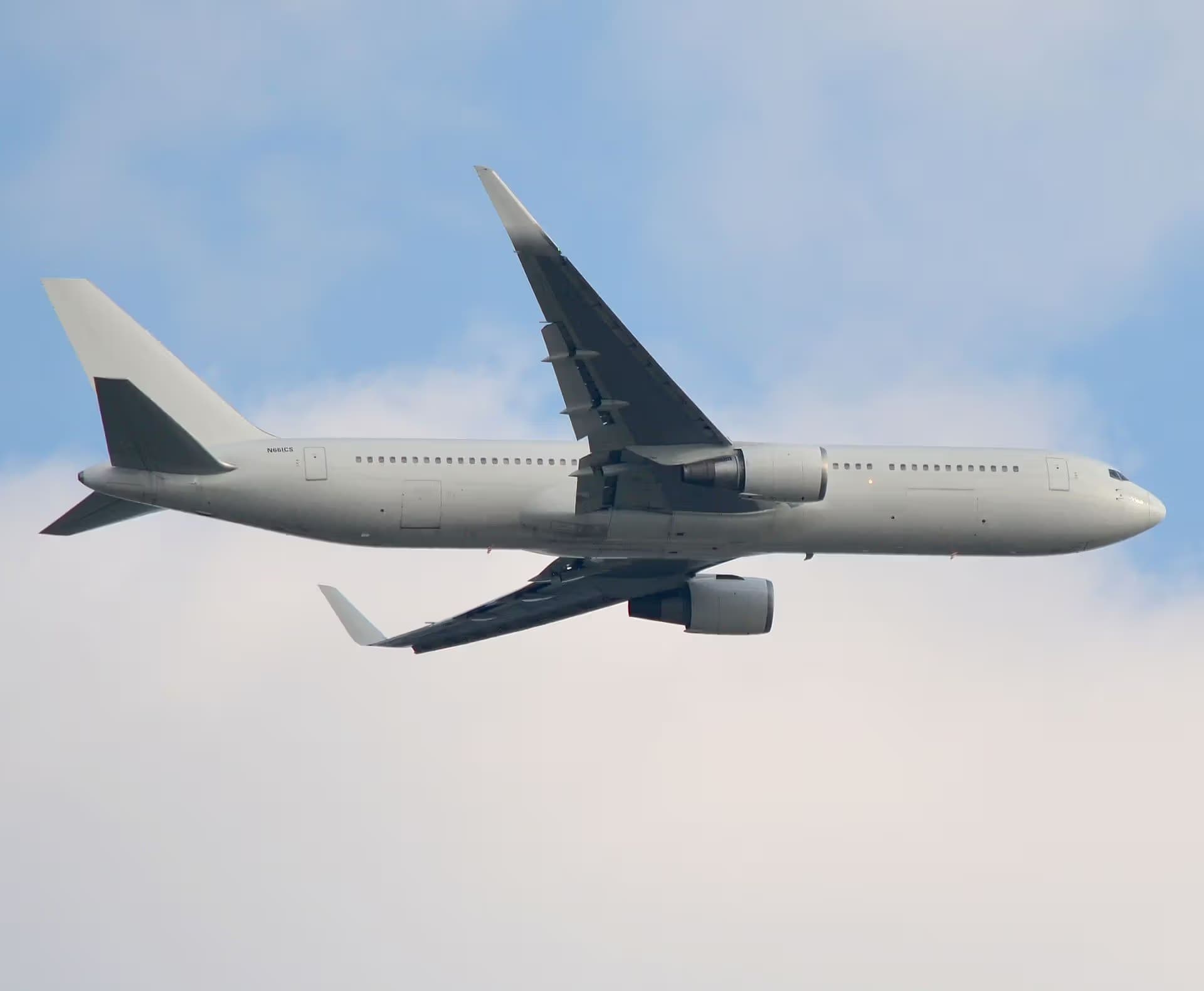 N661CS — Boeing
