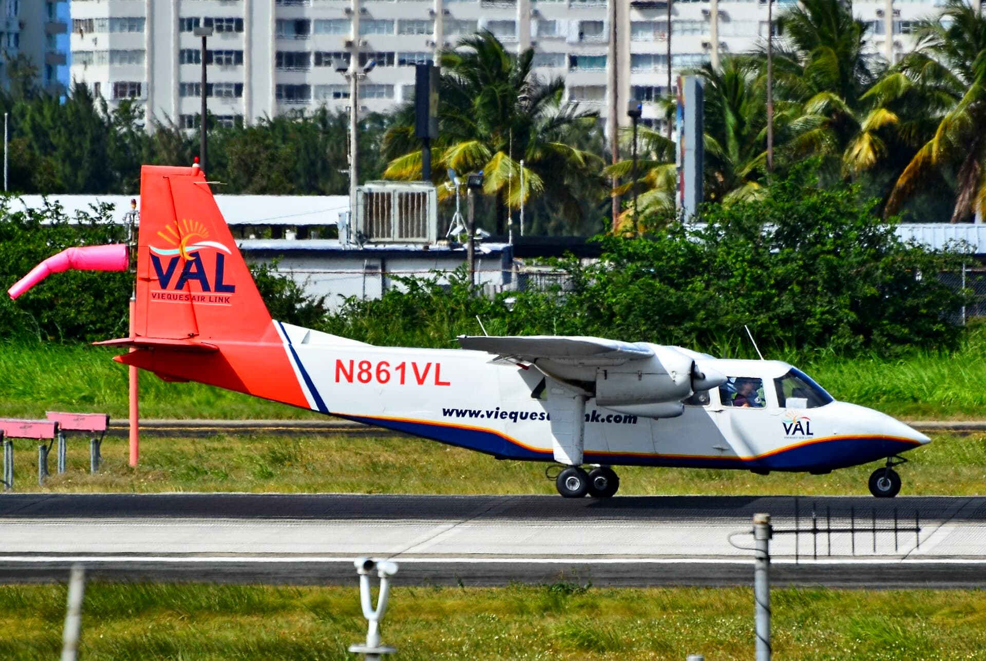 N861VL — Aircraft