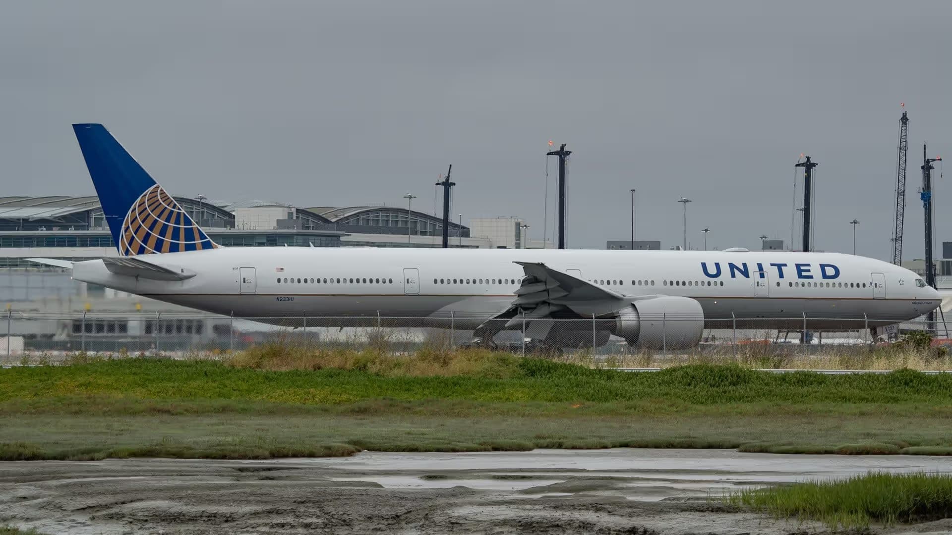 N2331U — Boeing