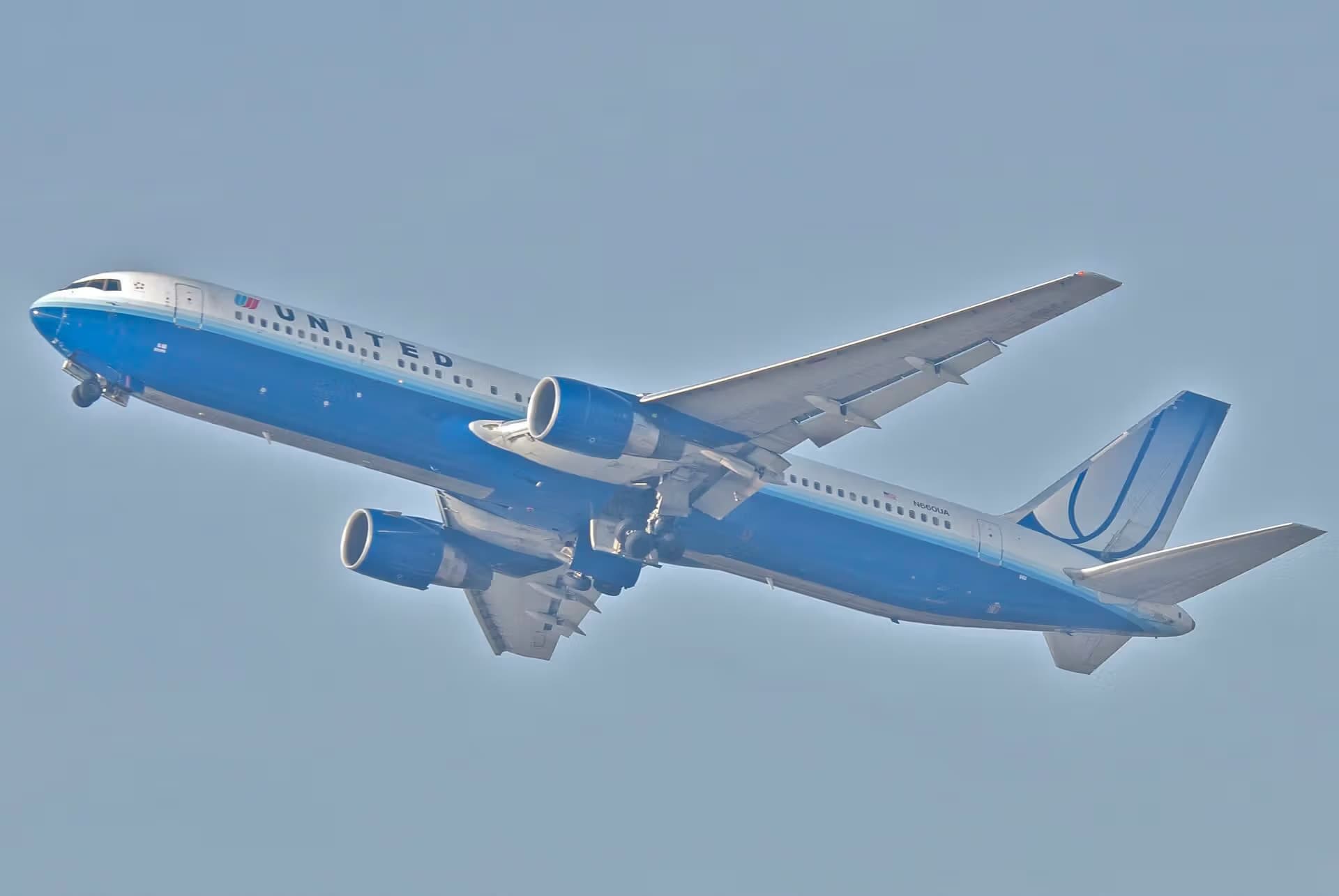N660UA — Boeing