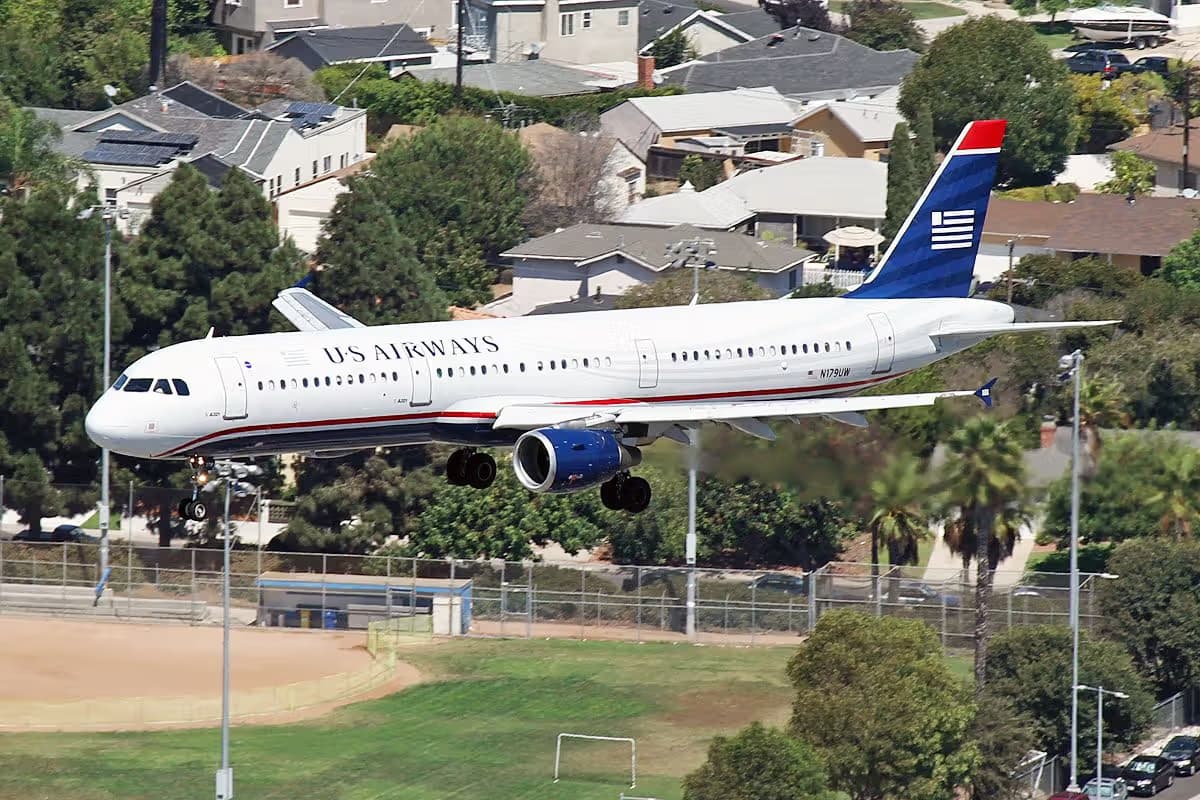 N179UW — Airbus