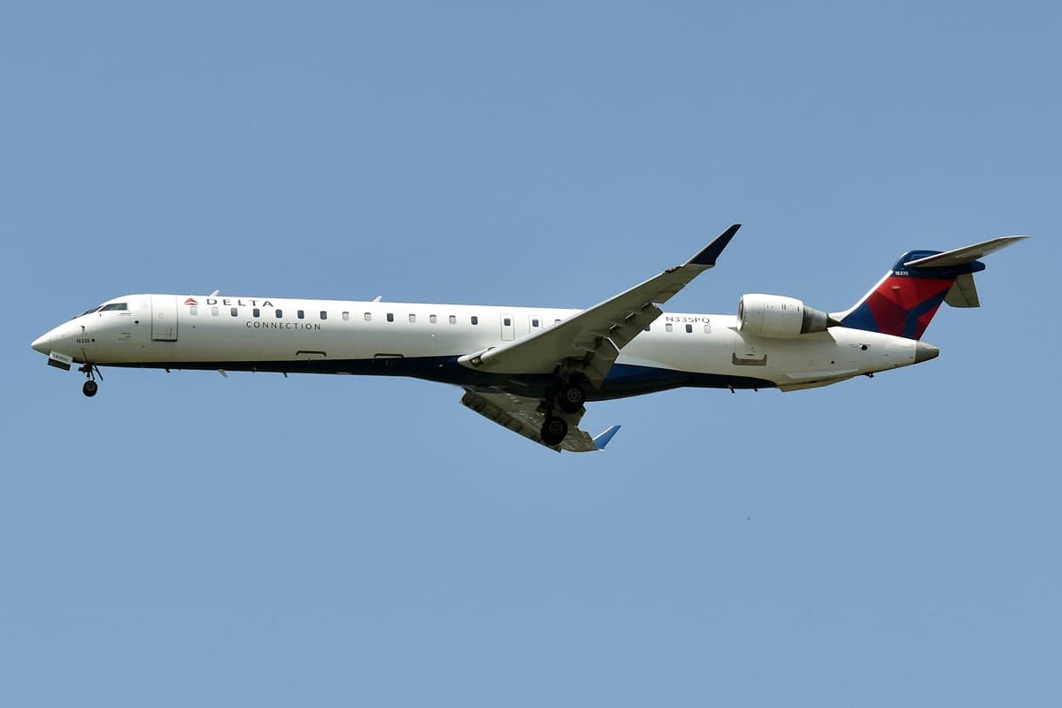 N335PQ — Bombardier