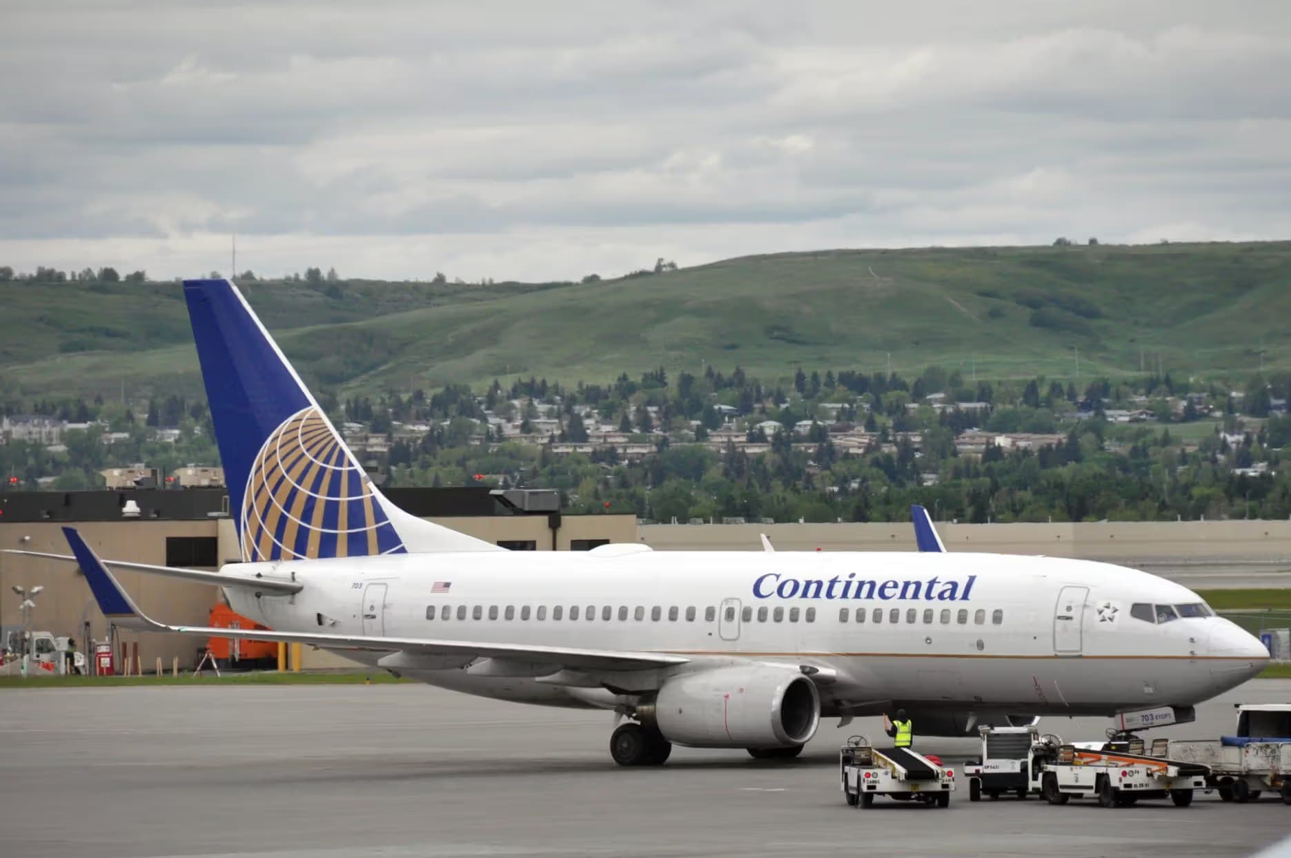 N16703 — Boeing at Calgary International Airport