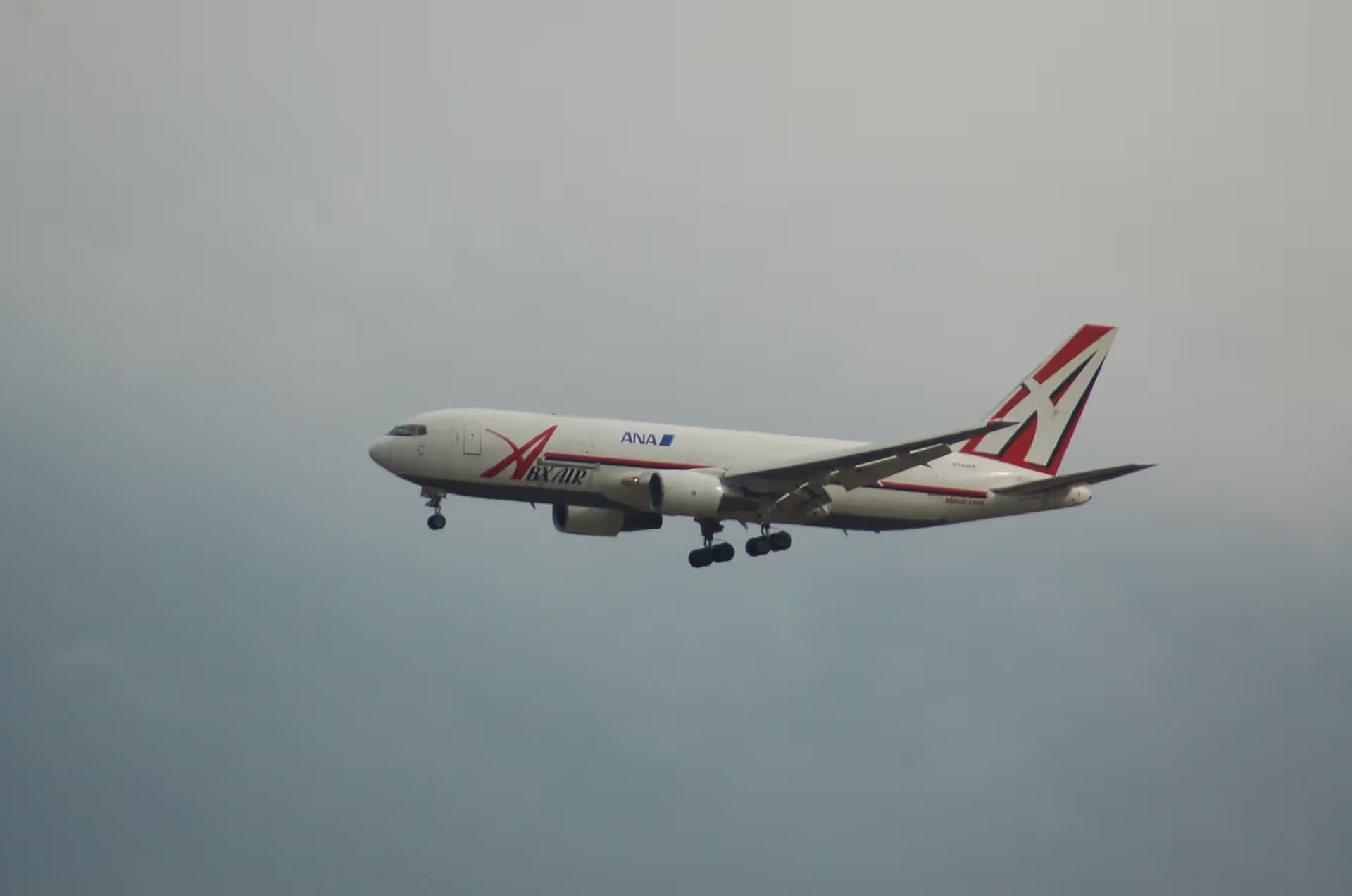 N744AX — Boeing