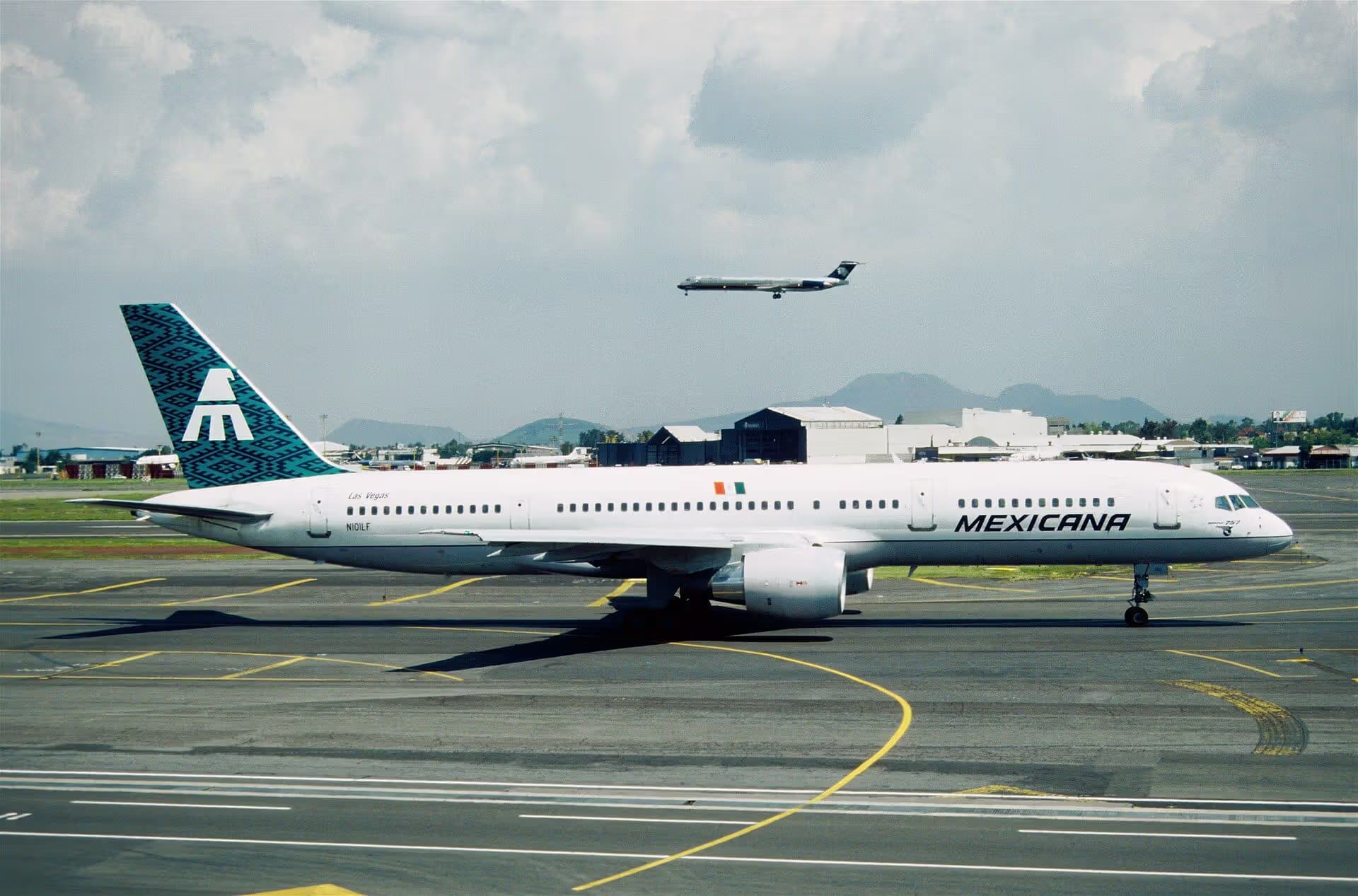 N101LF — Boeing