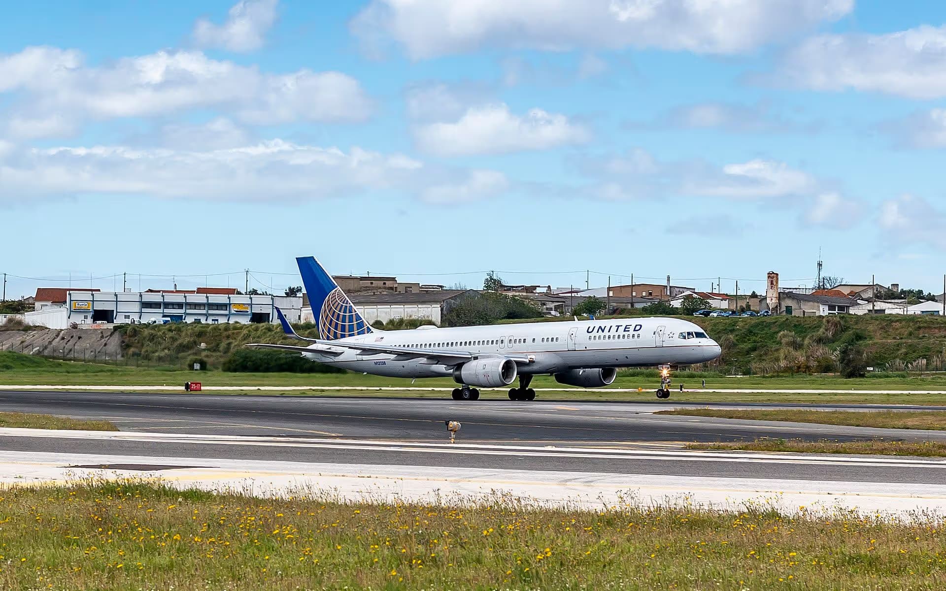 N13138 — Boeing