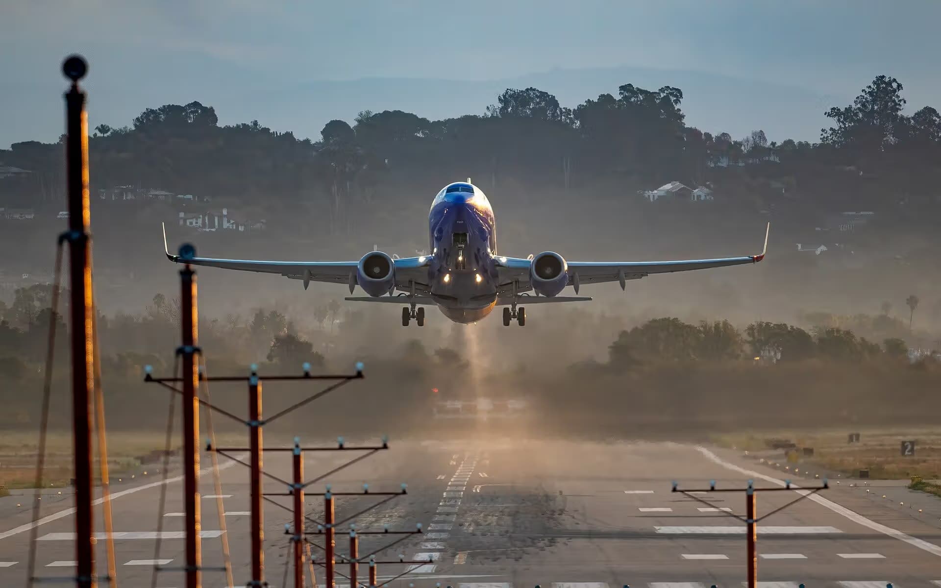 N7825A — Boeing