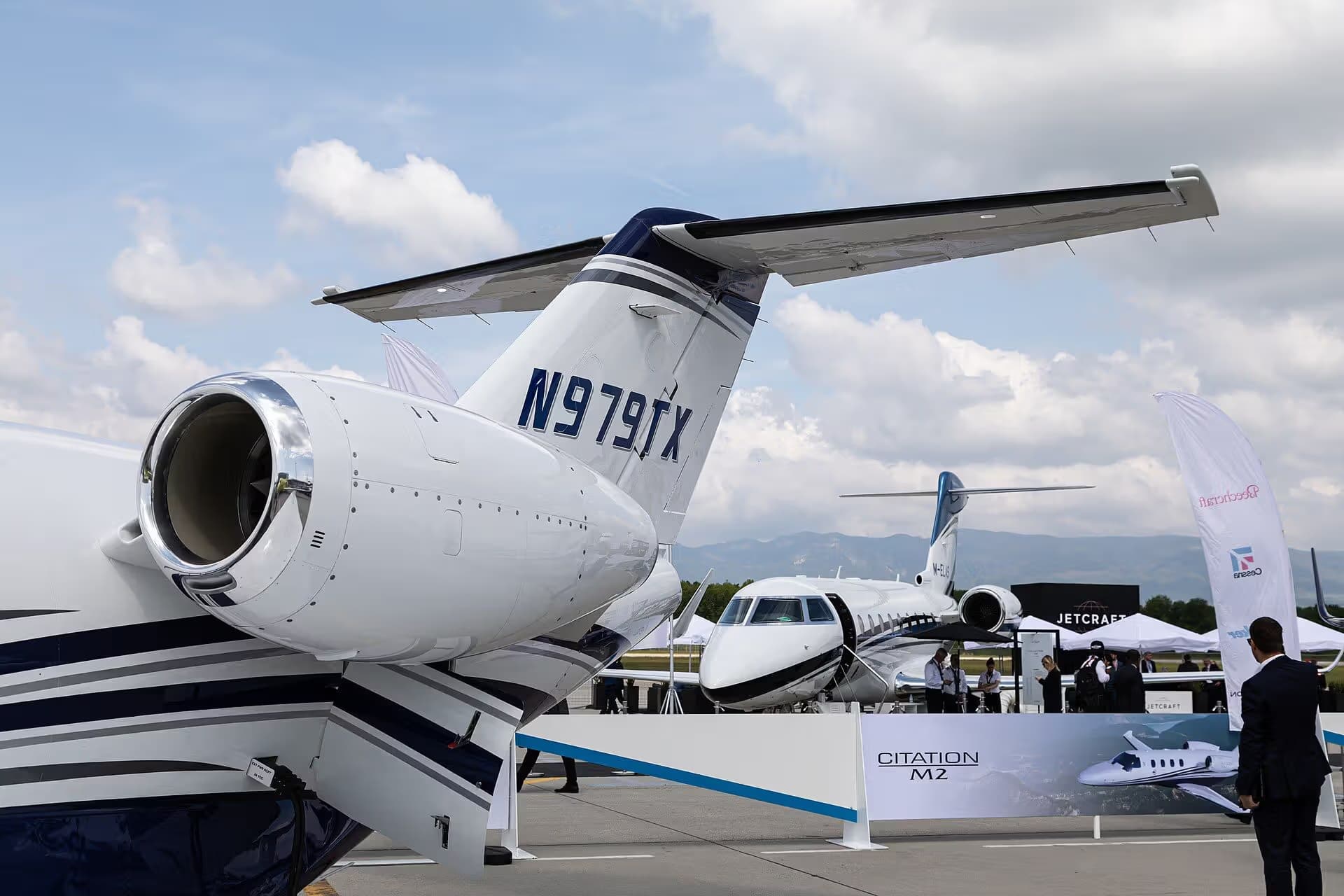 N979TX — Business jet