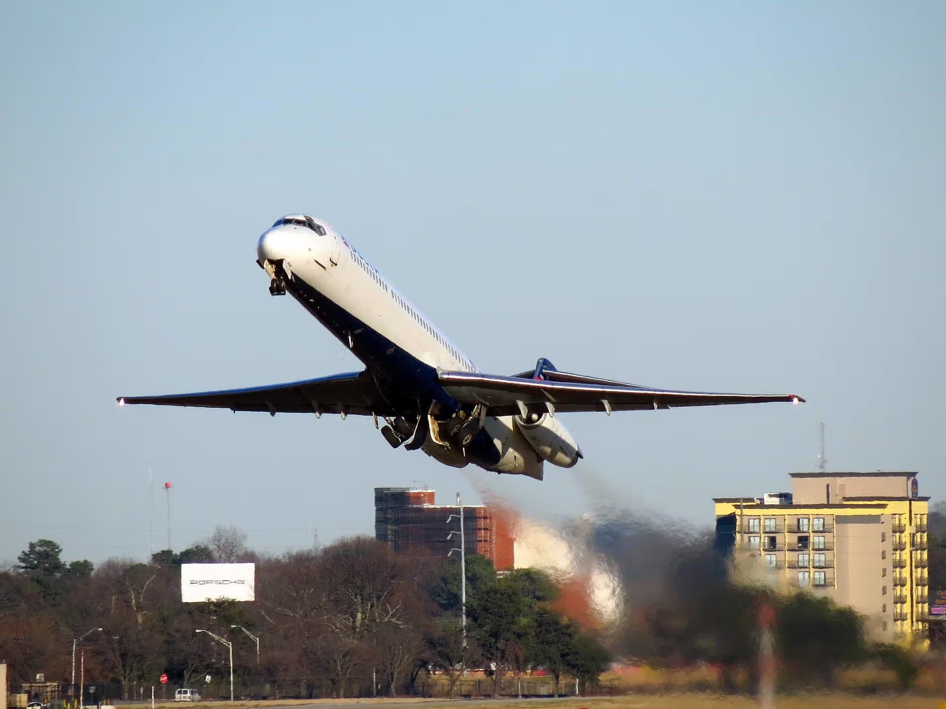 N956DL — Aircraft