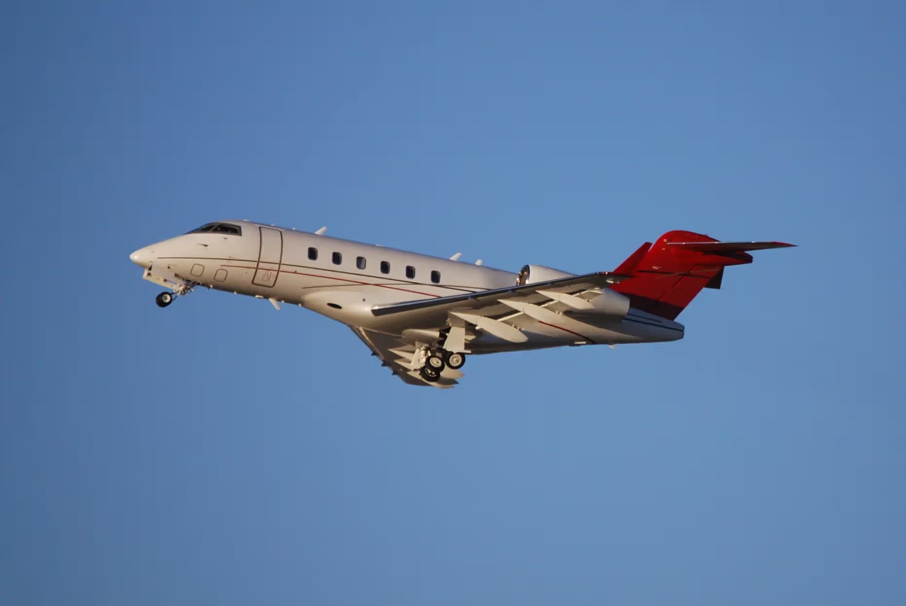 N61TF — Business jet