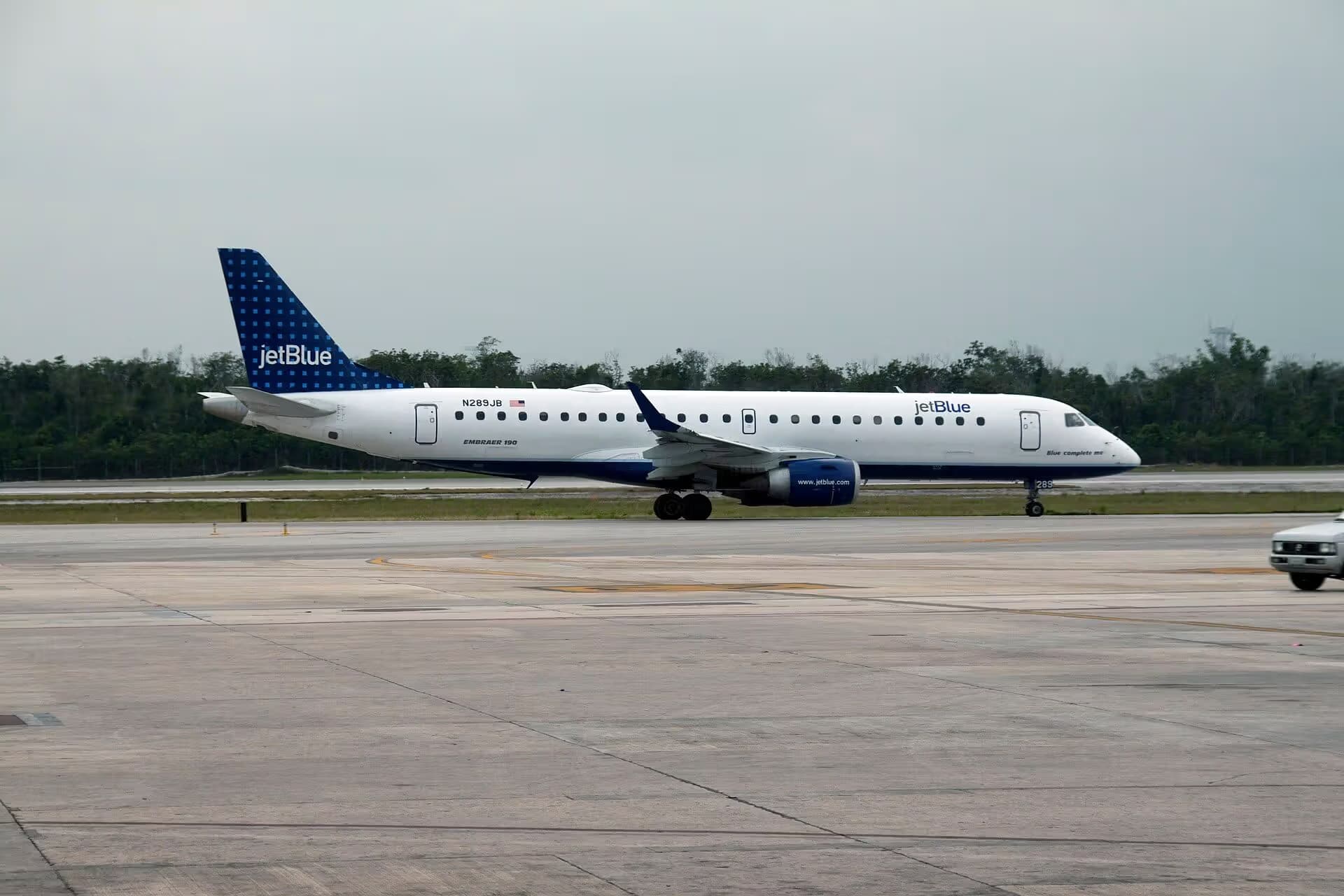 N289JB — Embraer