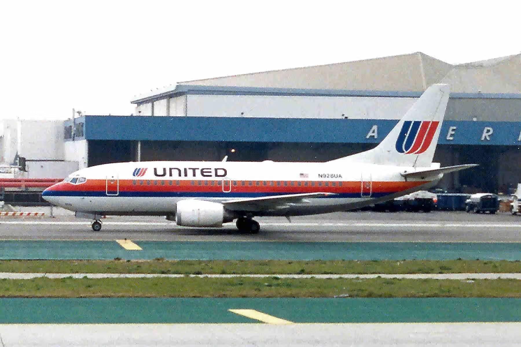 N928UA — Boeing