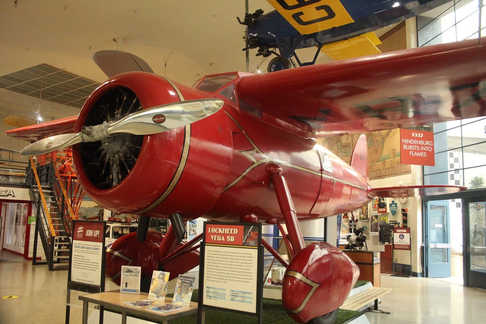 Unidentified — Lockheed