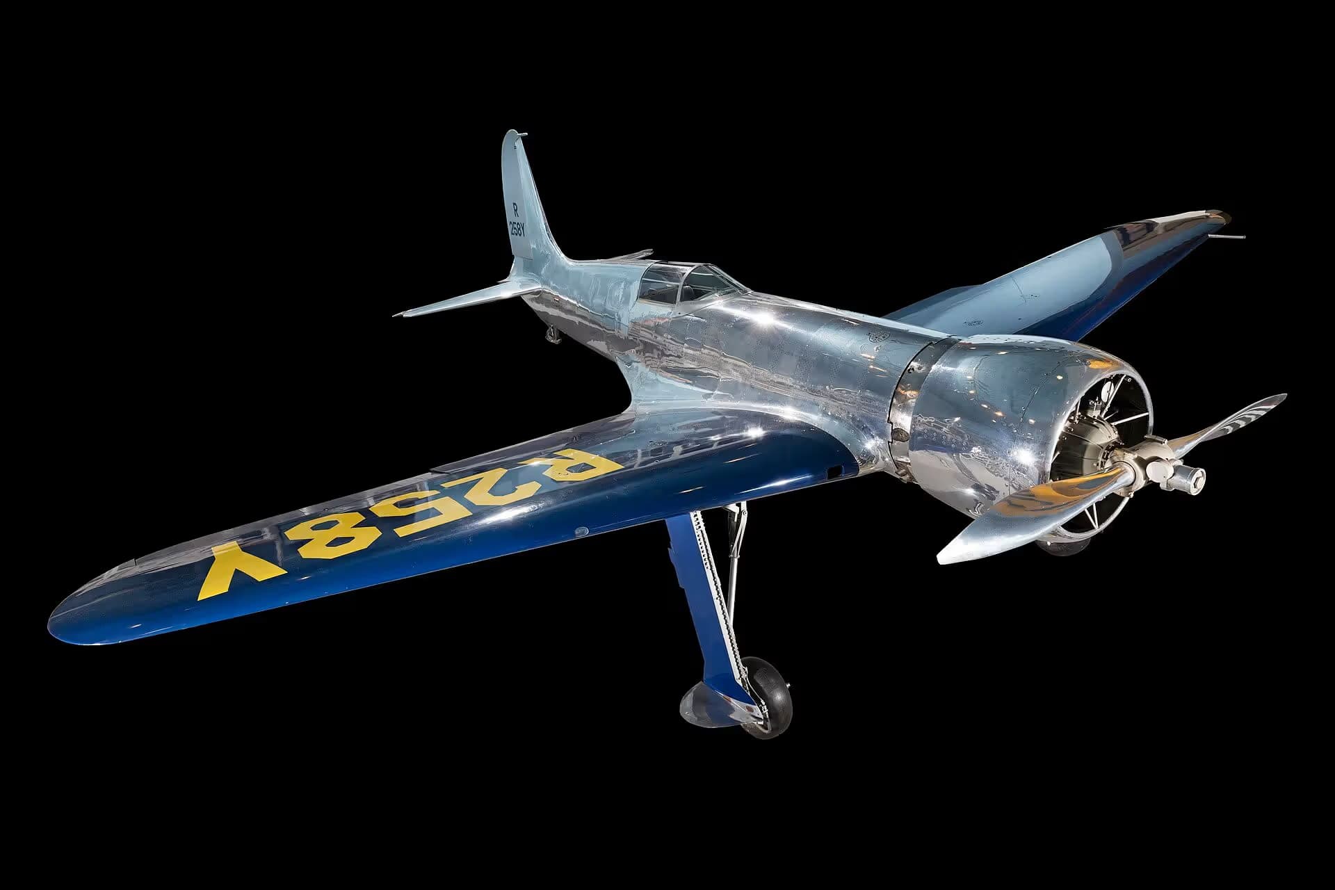 Unidentified — Single-engine aircraft