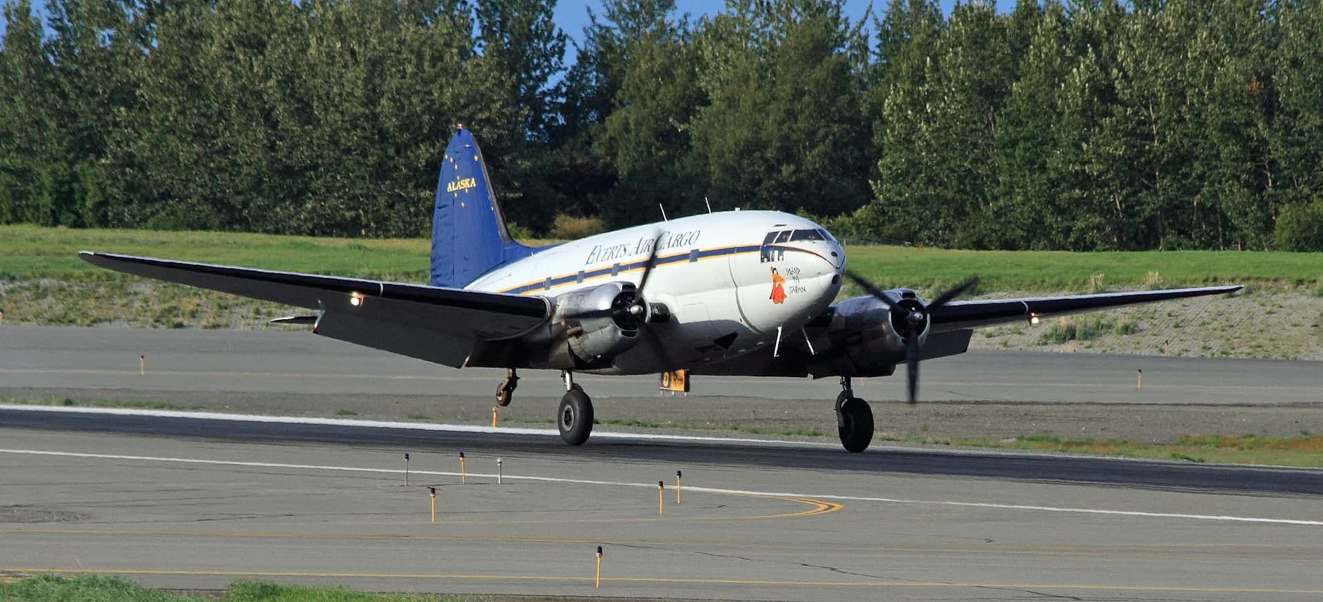 N54584 — Twin-engine aircraft
