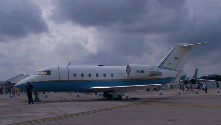 N86 — Business jet
