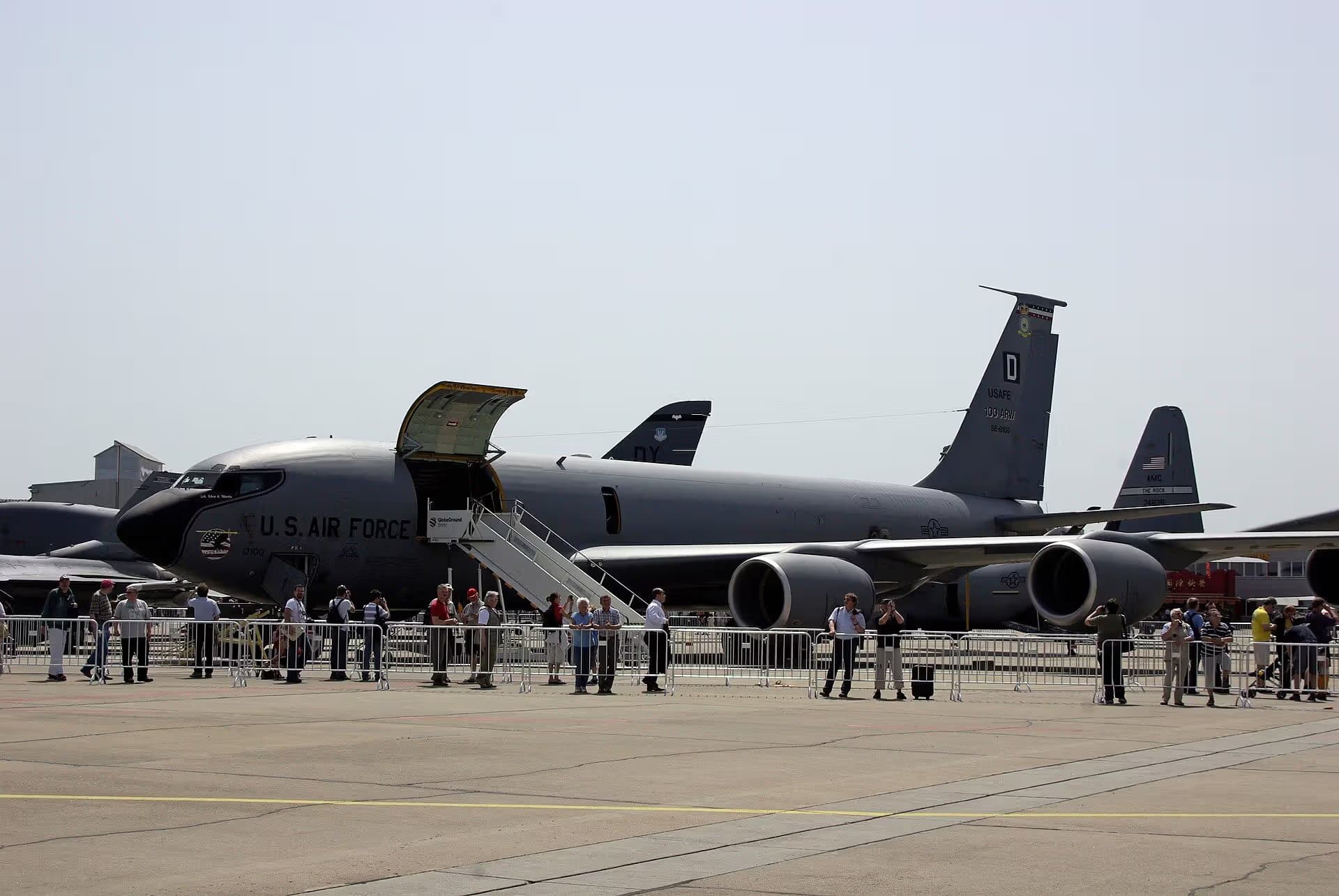 Unidentified — Aircraft