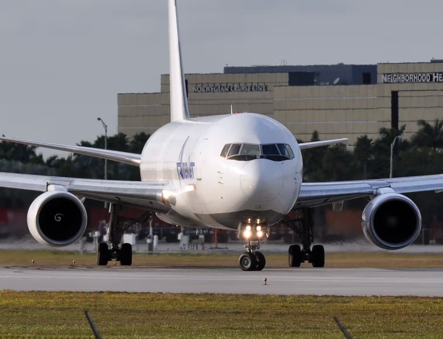 N739AX — Twin-engine aircraft