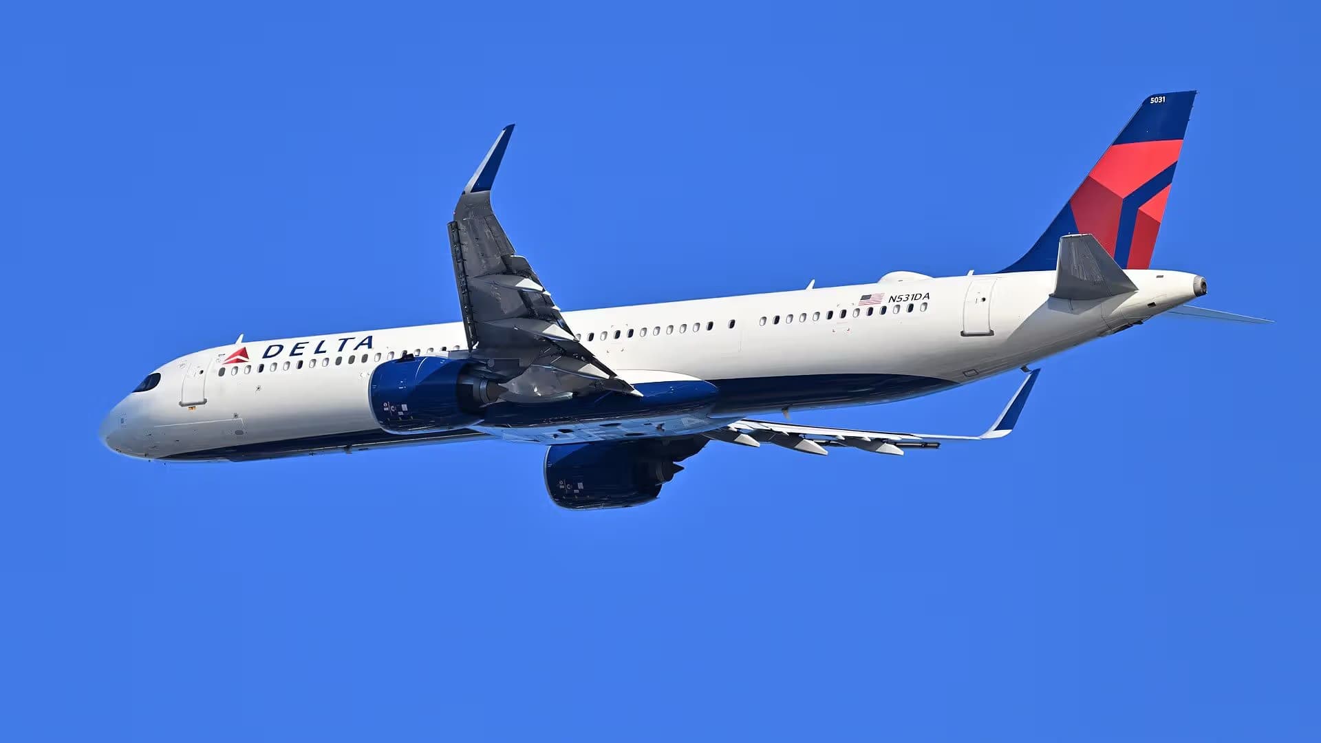 N531DA — Twin-engine aircraft