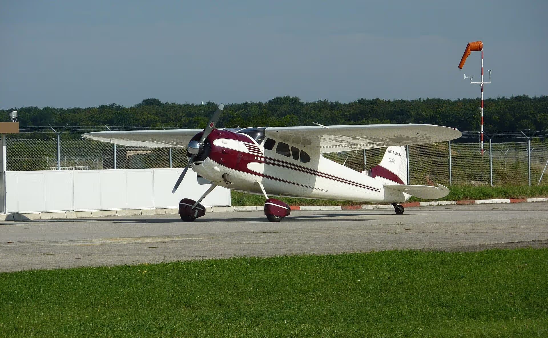 N3081B — Single-engine aircraft