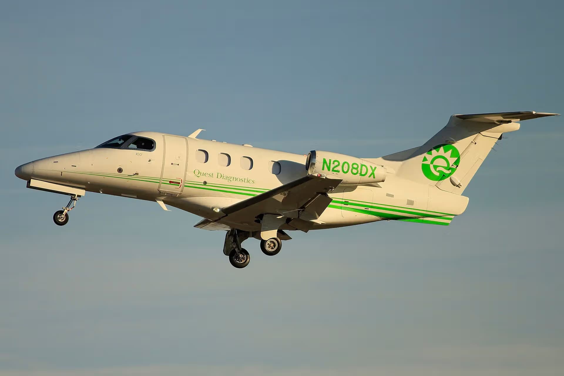 N208DX — Embraer