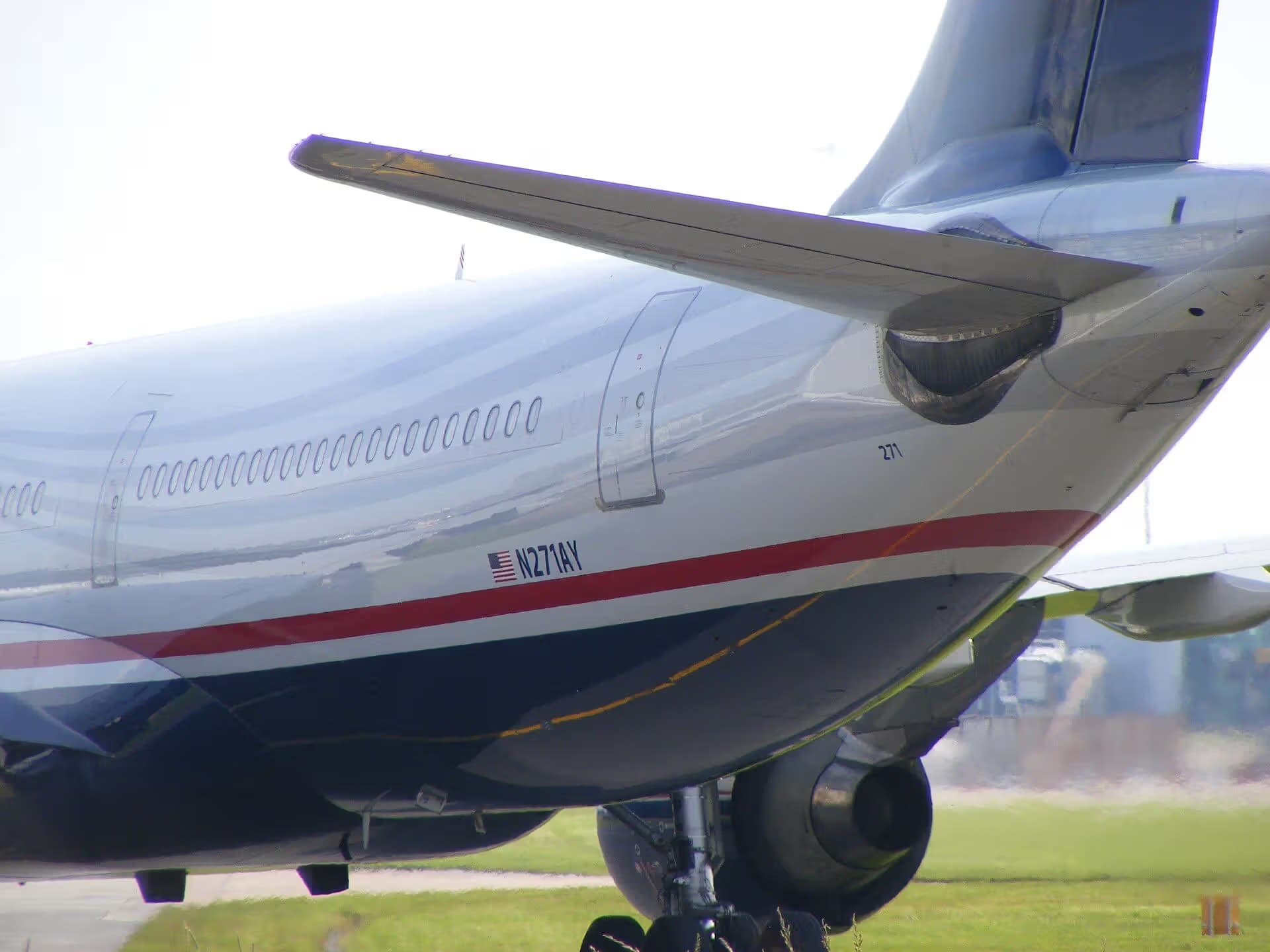 N271AY — Aircraft at Manchester Airport