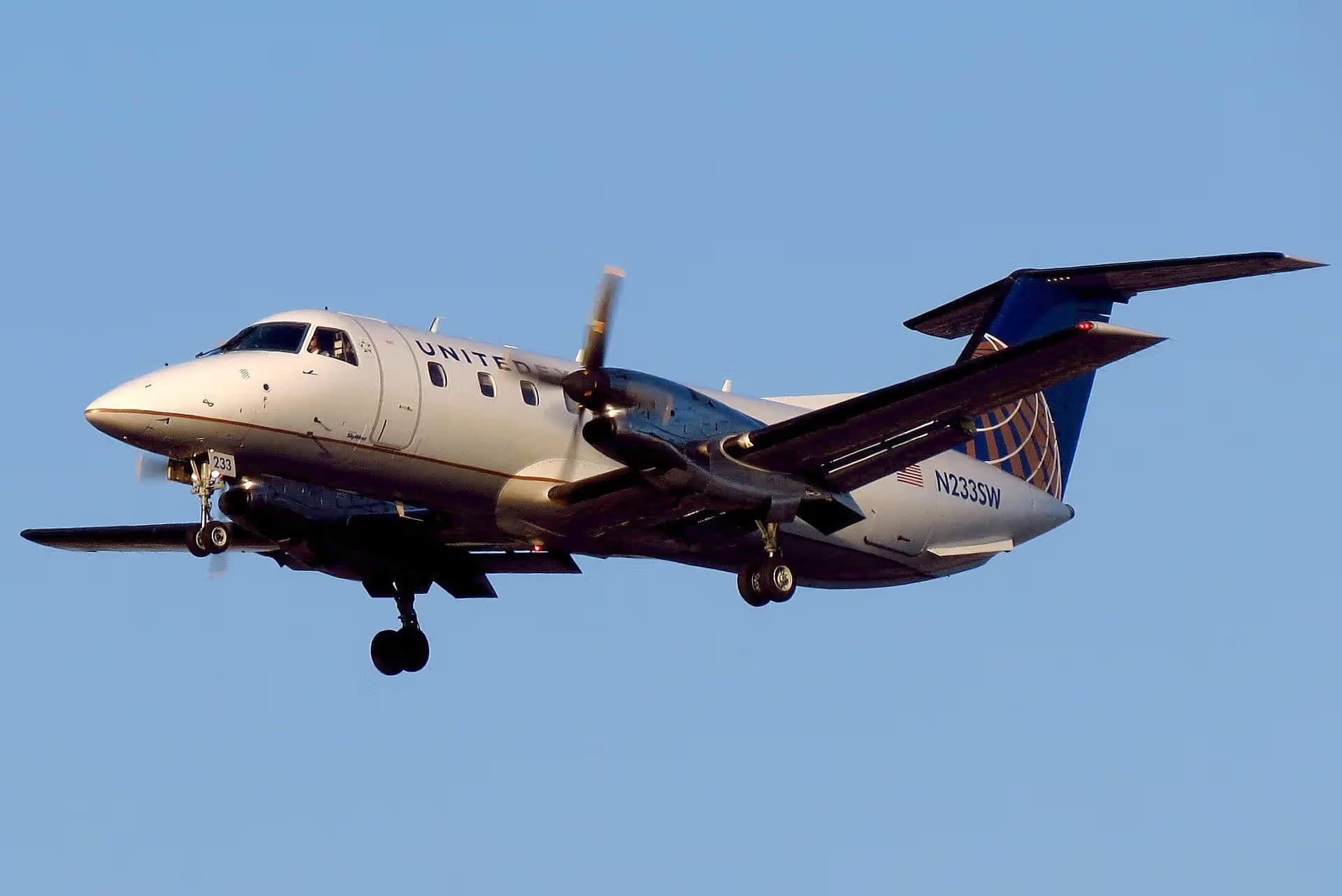 N233SW — Embraer