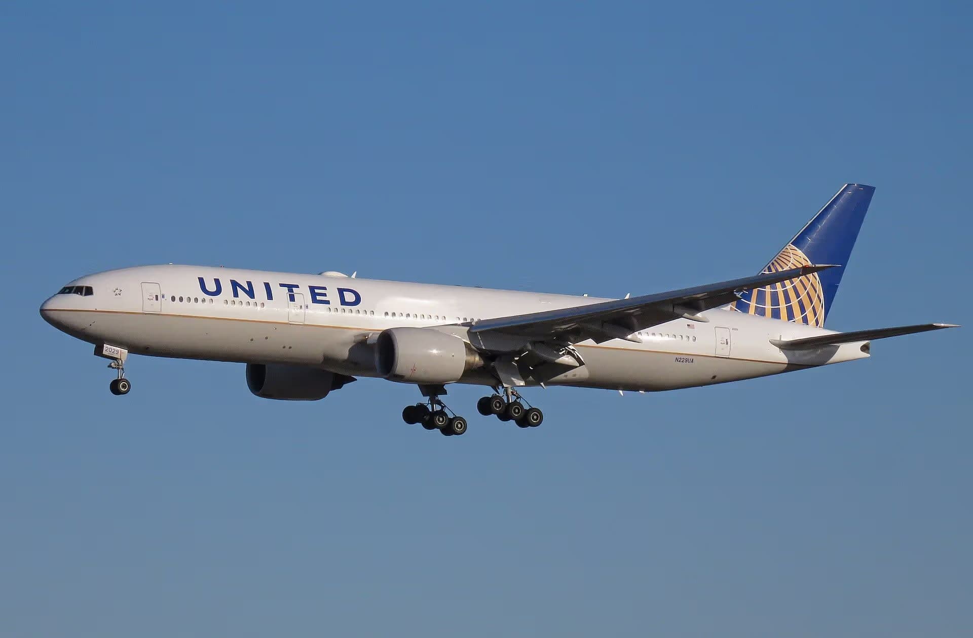 N229UA — Boeing