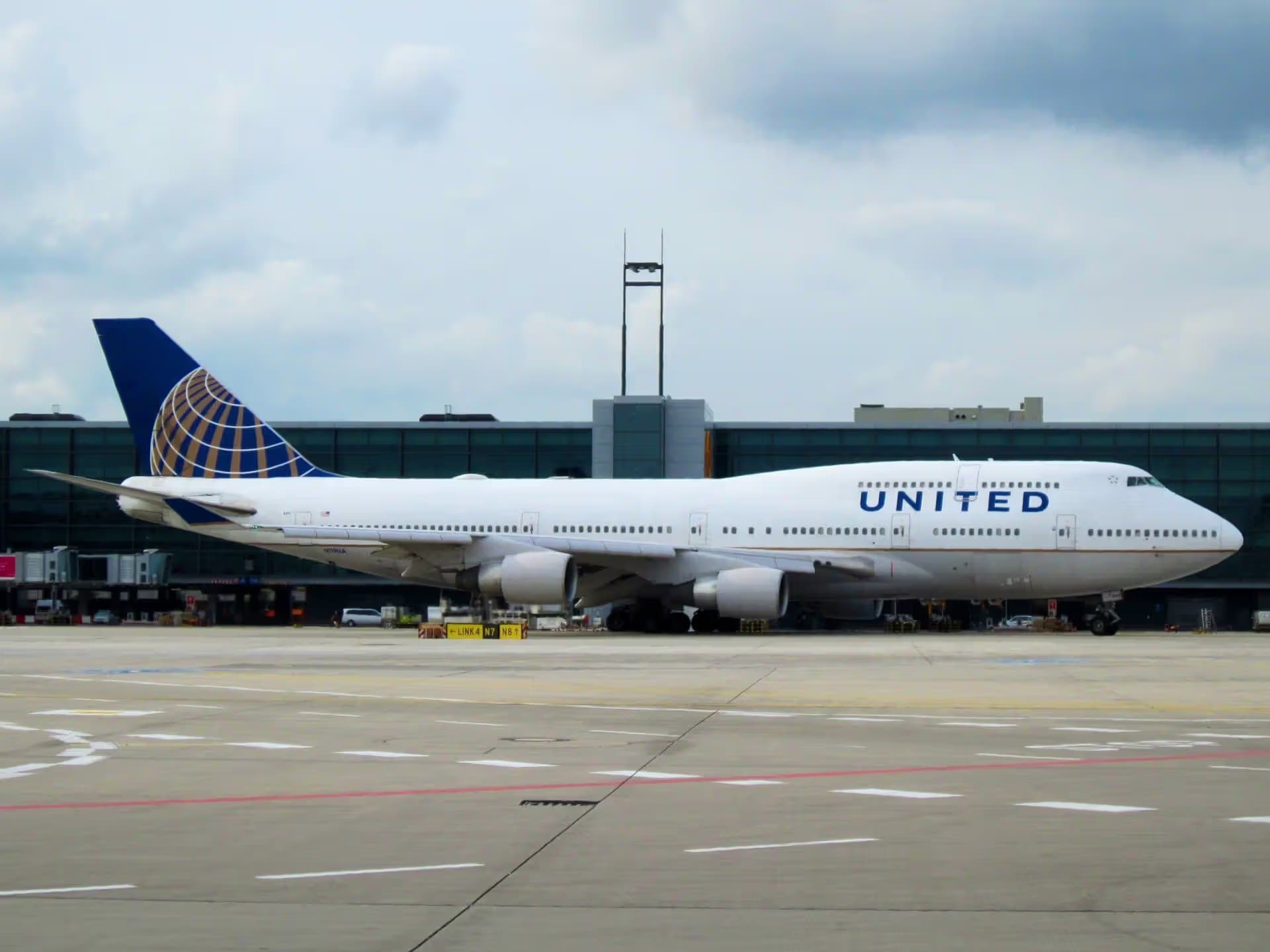 N119UA — Boeing