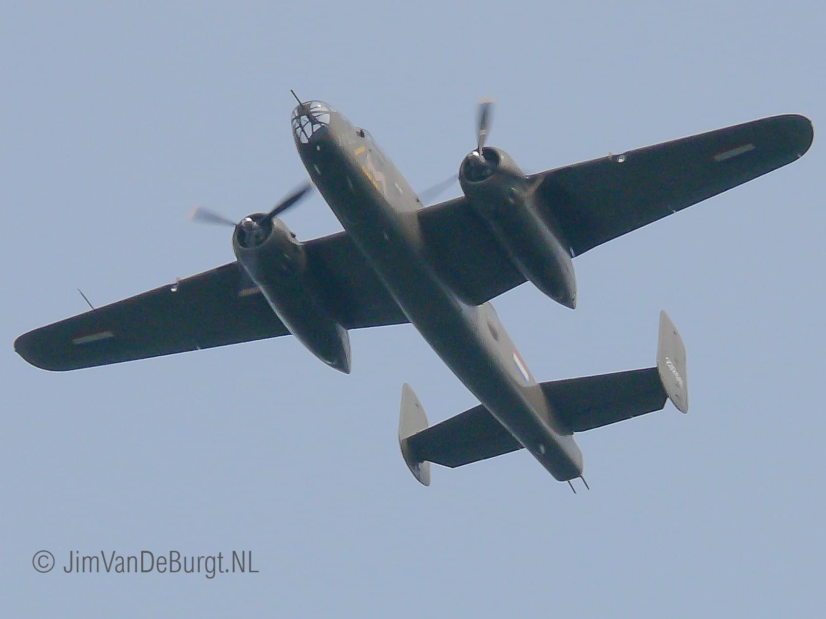N320SQ — Lockheed