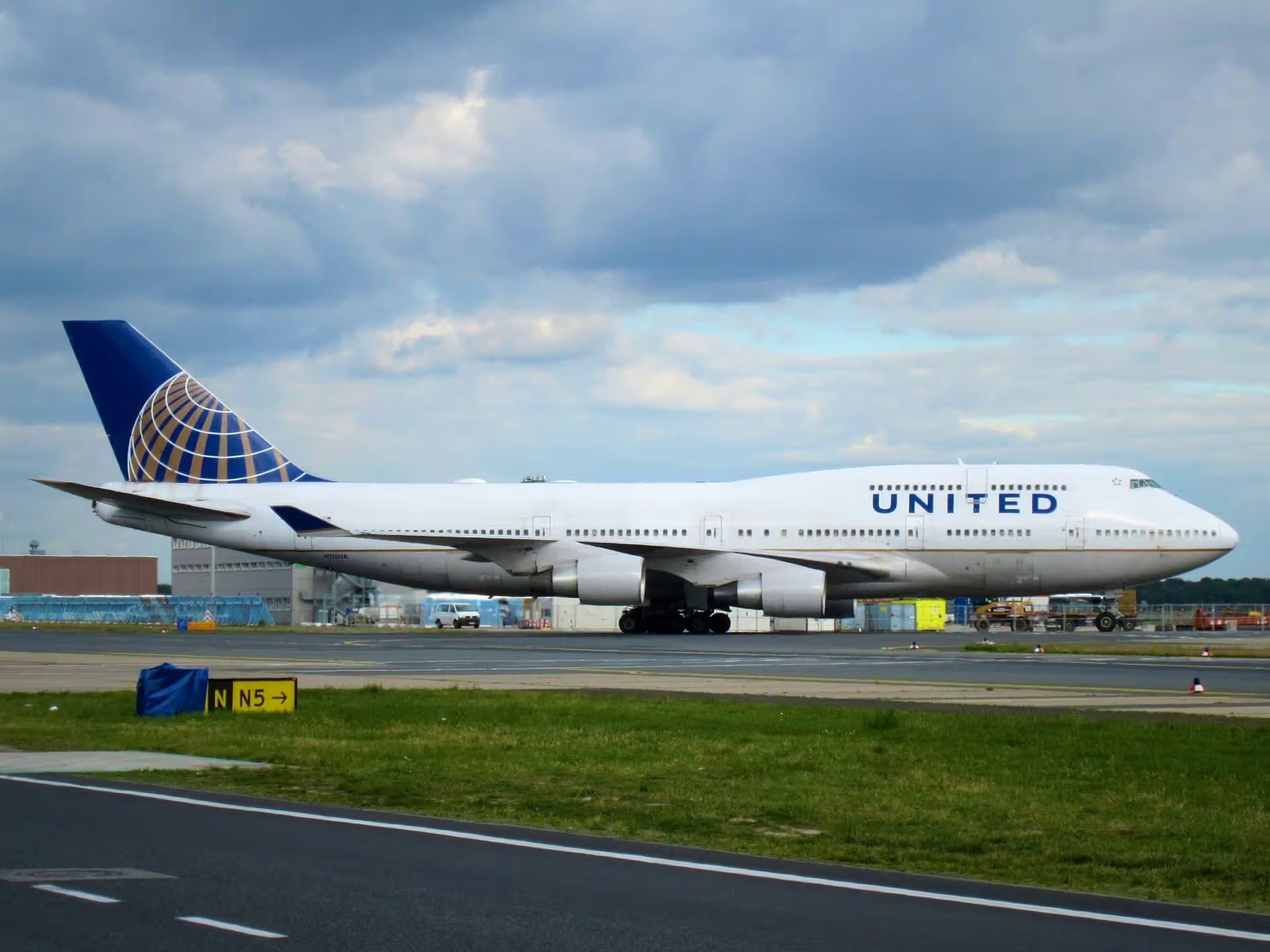 N116UA — Boeing