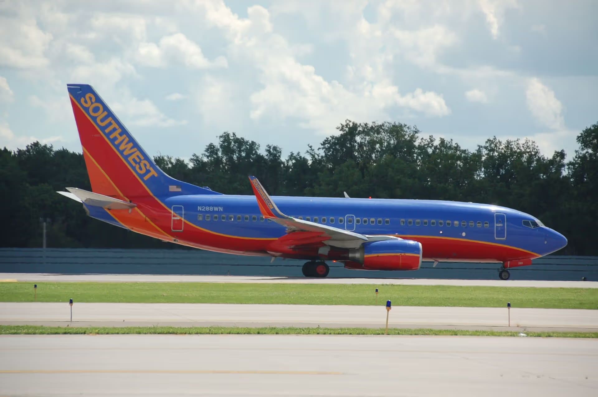 N288WN — Boeing