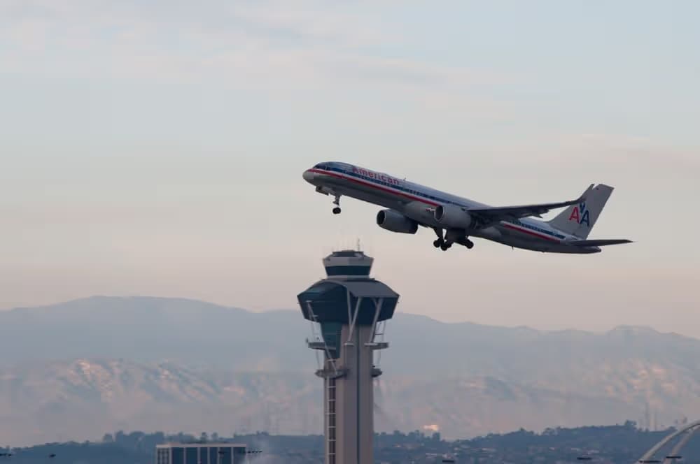 N689AA — Boeing