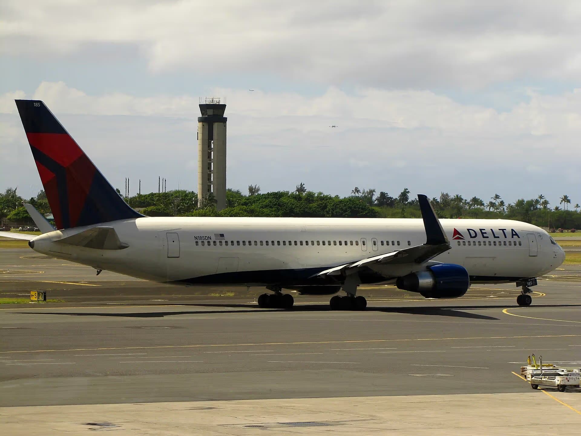 N185DN — Boeing