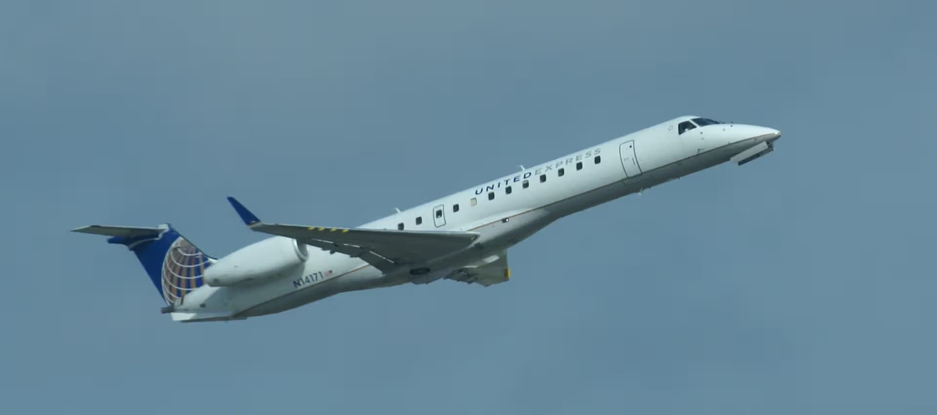N14171 — Twin-engine aircraft