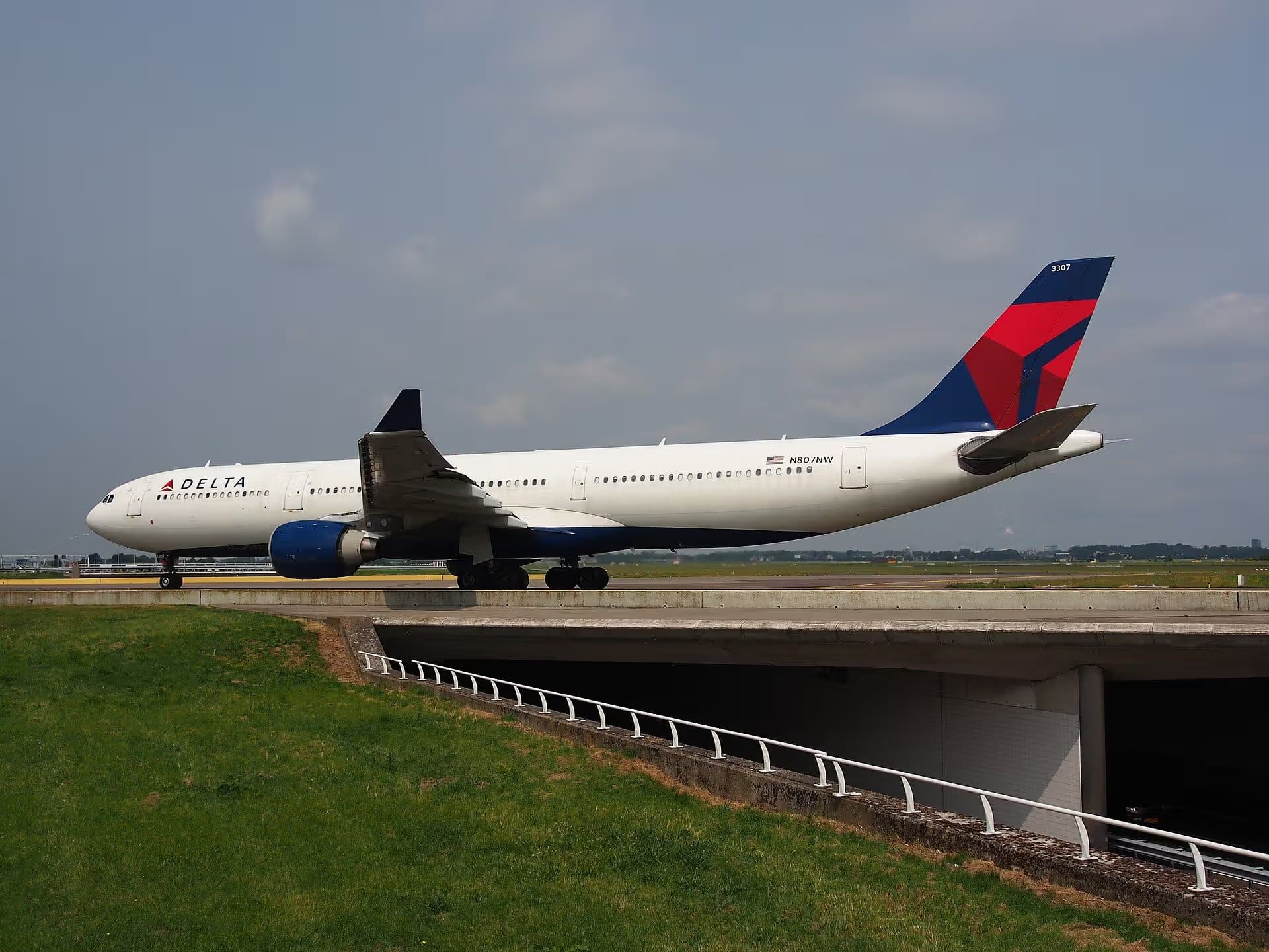 N807NW — Airbus